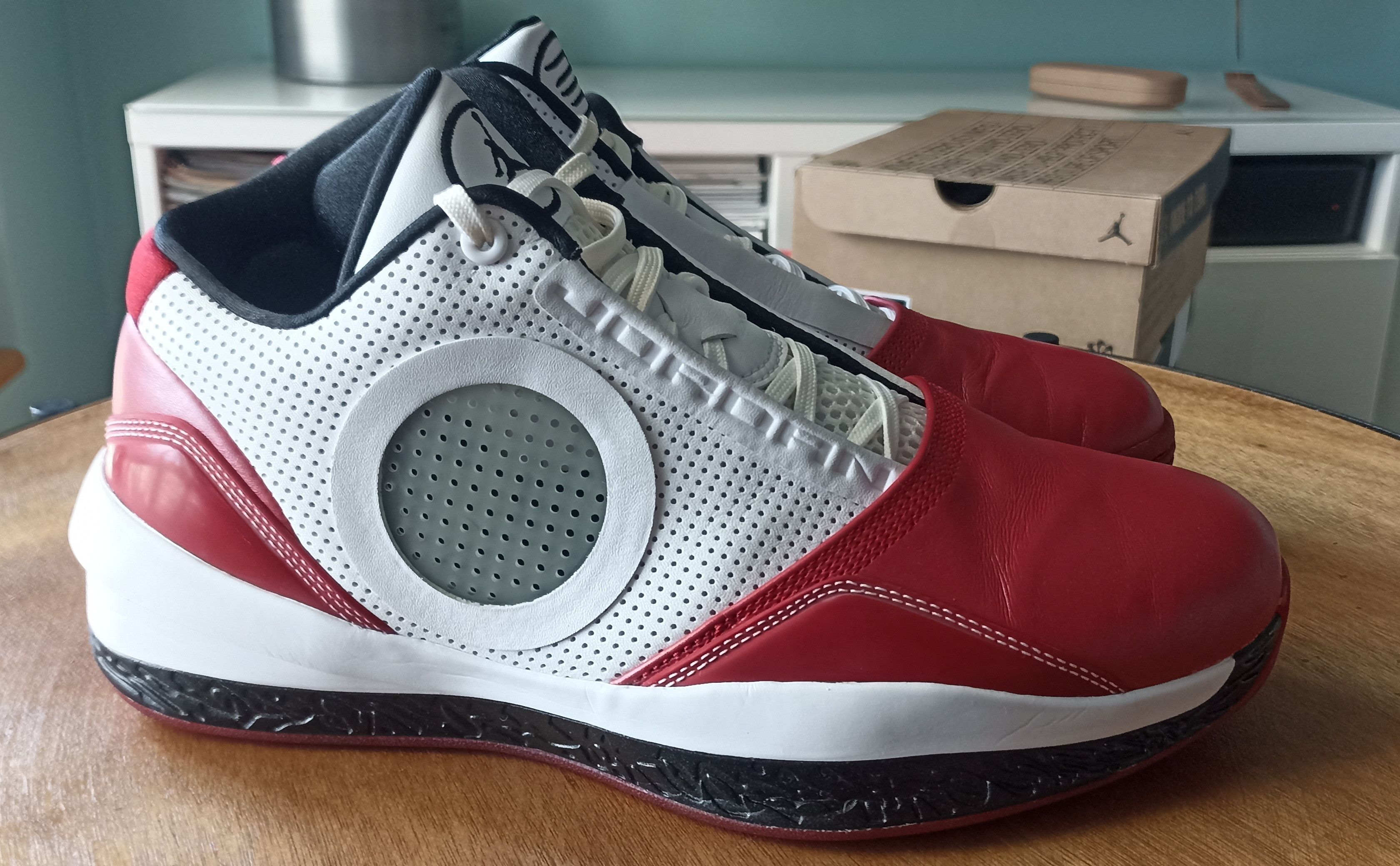 Jordan Brand Jordan 2010 Welcome Home Size US 9 / EU 42 - 1 Thumbnail