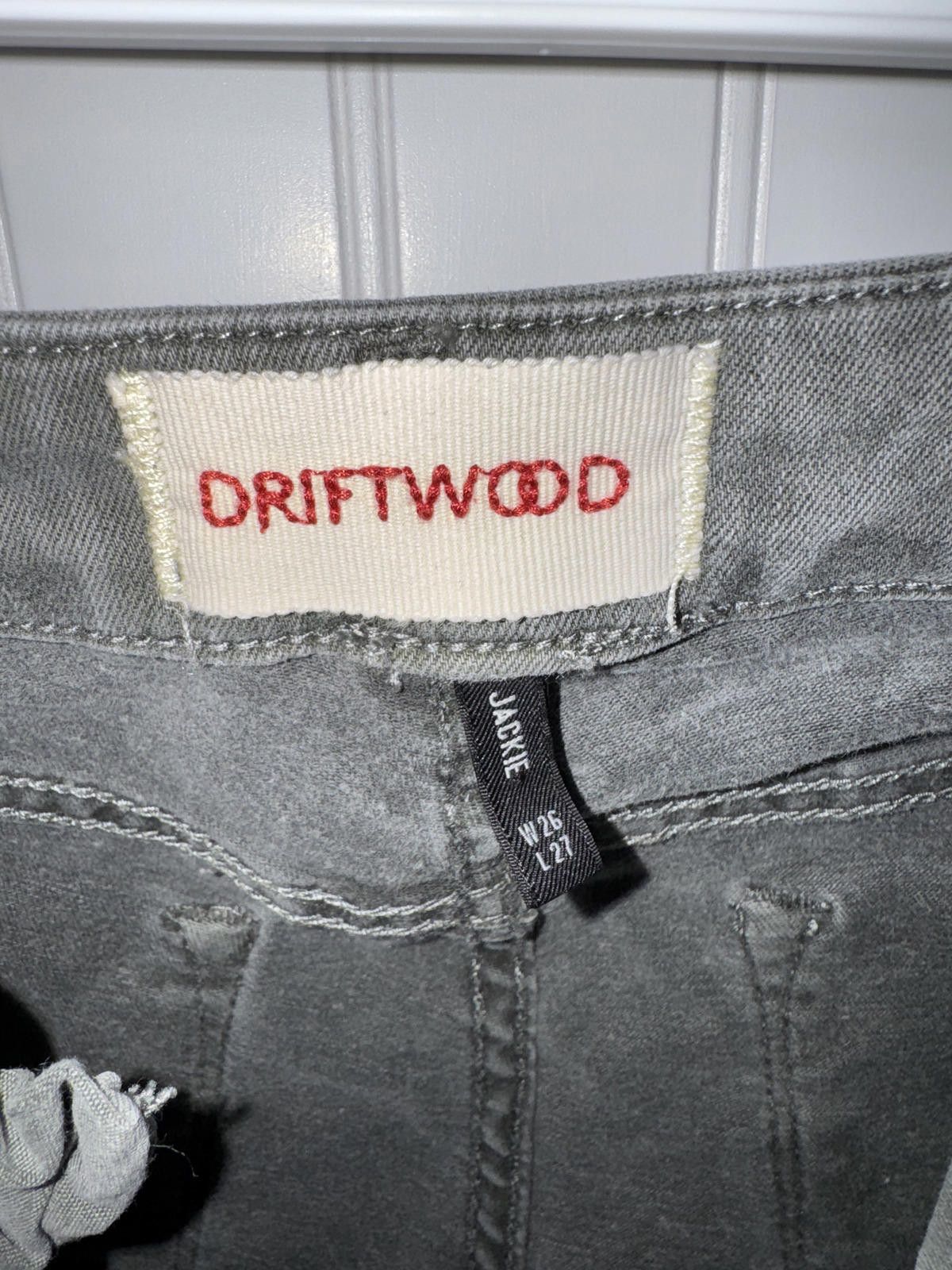 Other Driftwood Jackie Grey Embroidered Raw Hem Skinny Jeans 26x27 Size 26" / US 2 / IT 38 - 4 Thumbnail