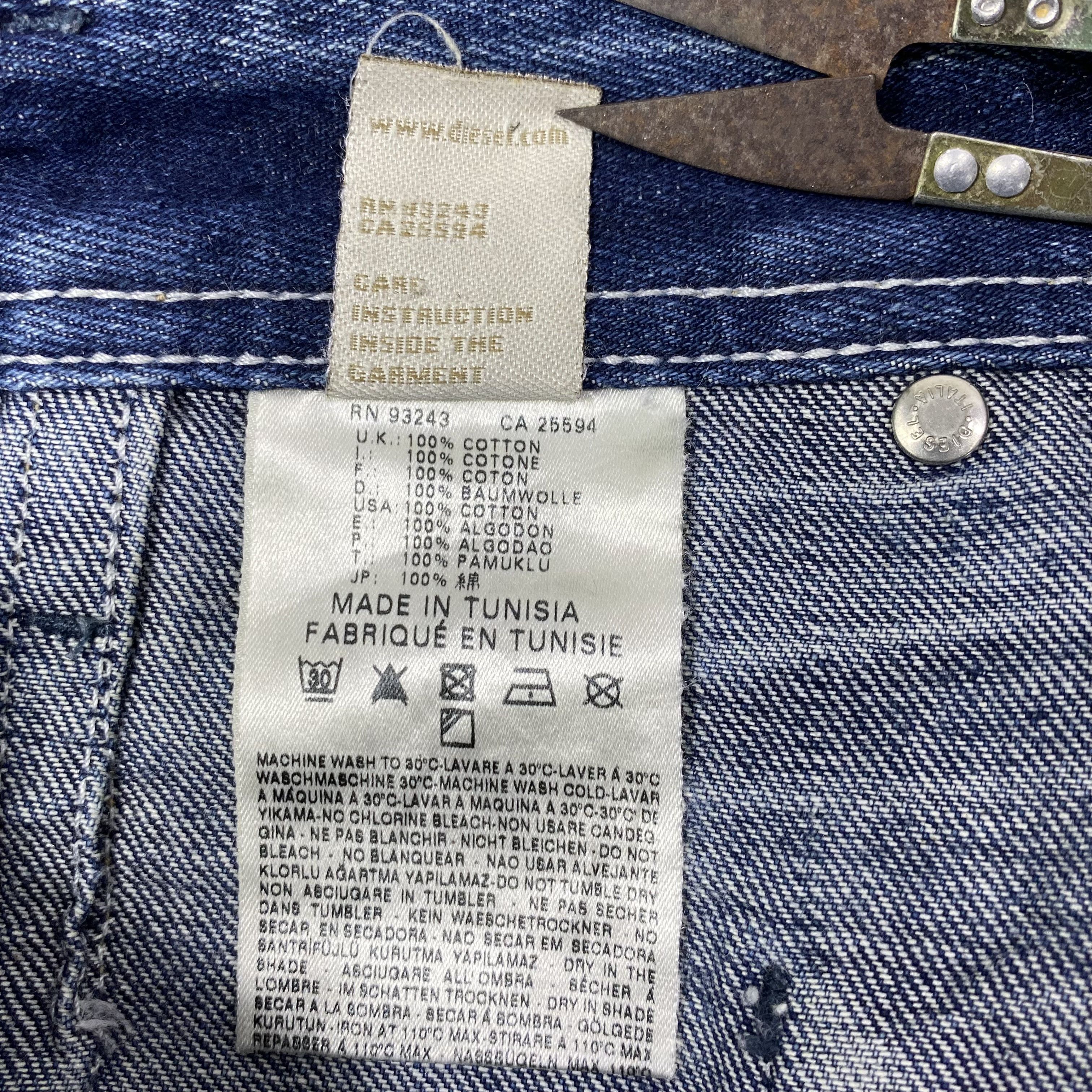 Diesel Diesel Distressed Blue Wash Jeans-J1168 Size US 33 - 12 Thumbnail