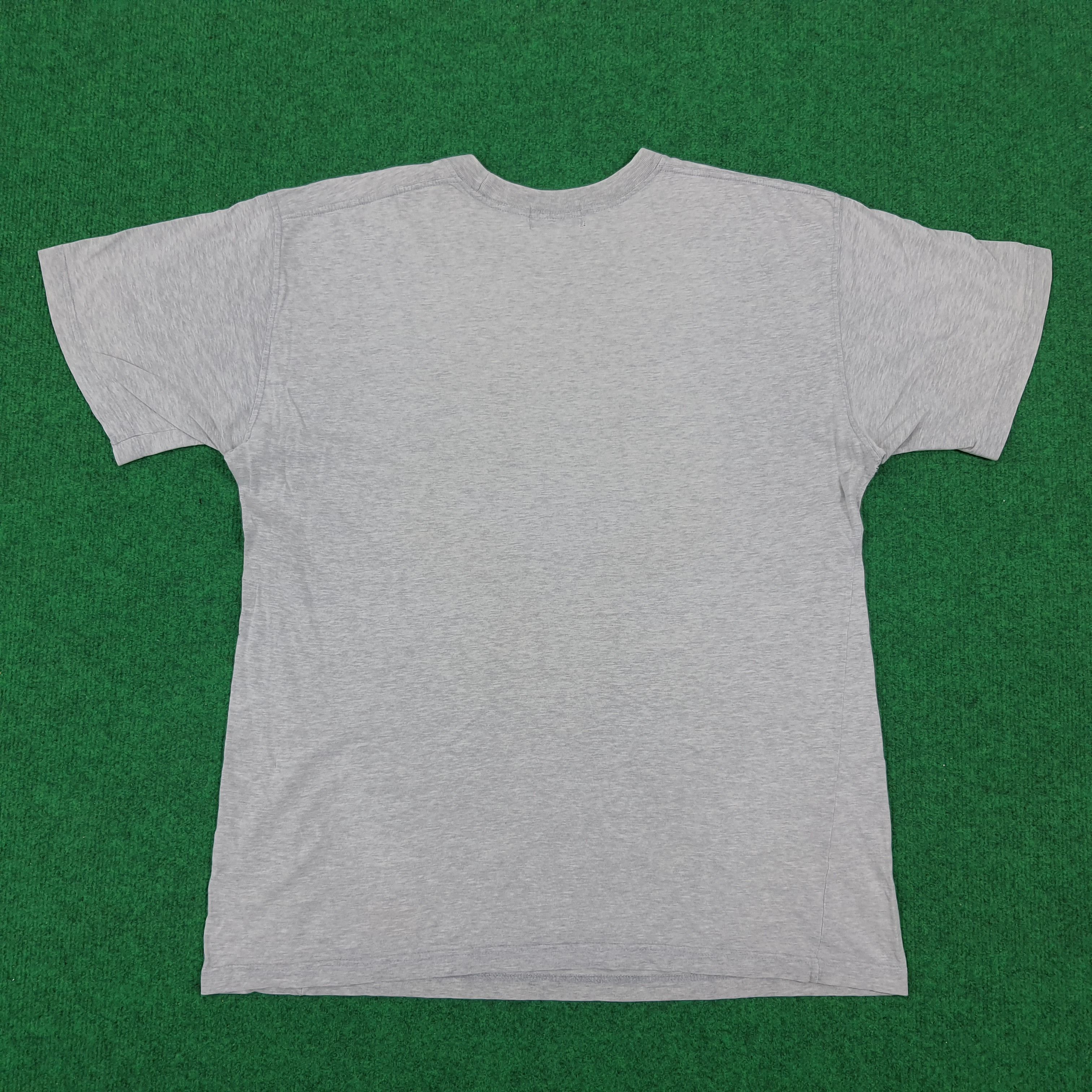 Vintage × Yves Saint Laurent Vintage Yves Saint Laurent Italian Designer Tshirt Size US L / EU 52-54 / 3 - 3 Thumbnail