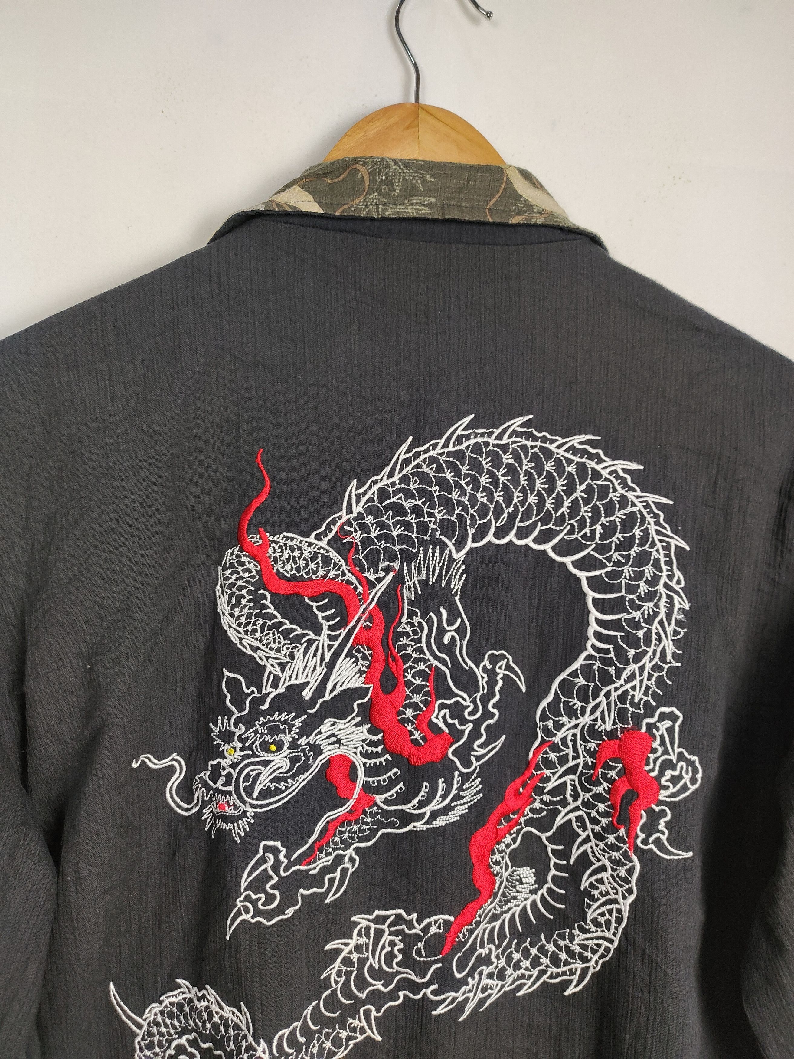 Japanese Brand Dragon Embroidery Light Zipper Jacket Size US L / EU 52-54 / 3 - 7 Thumbnail