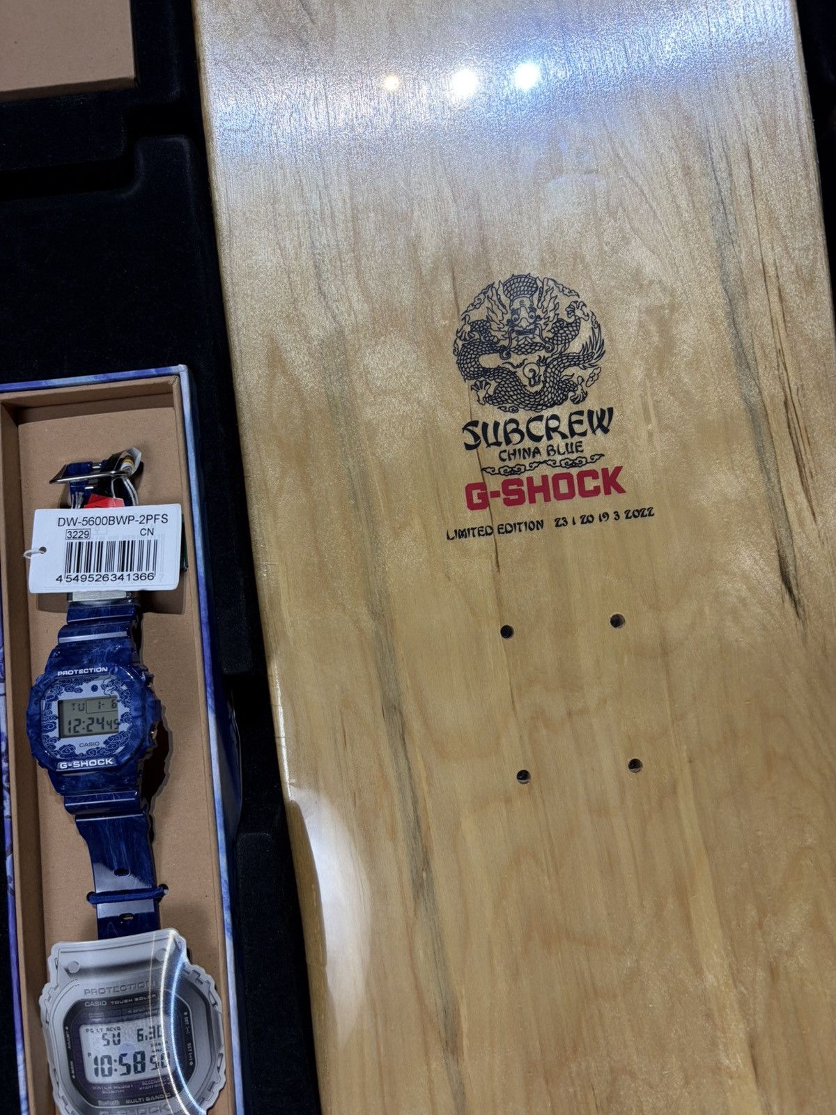 G Shock Subcrew X G Shock blue and white porcelain skateboard set Size ONE SIZE - 7 Thumbnail