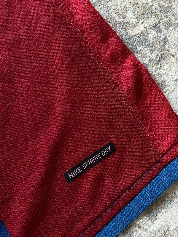 Nike Nike FC Barcelona x Pascualinho #10 2006 Made in Morocco Size US XL / EU 56 / 4 - 8 Thumbnail