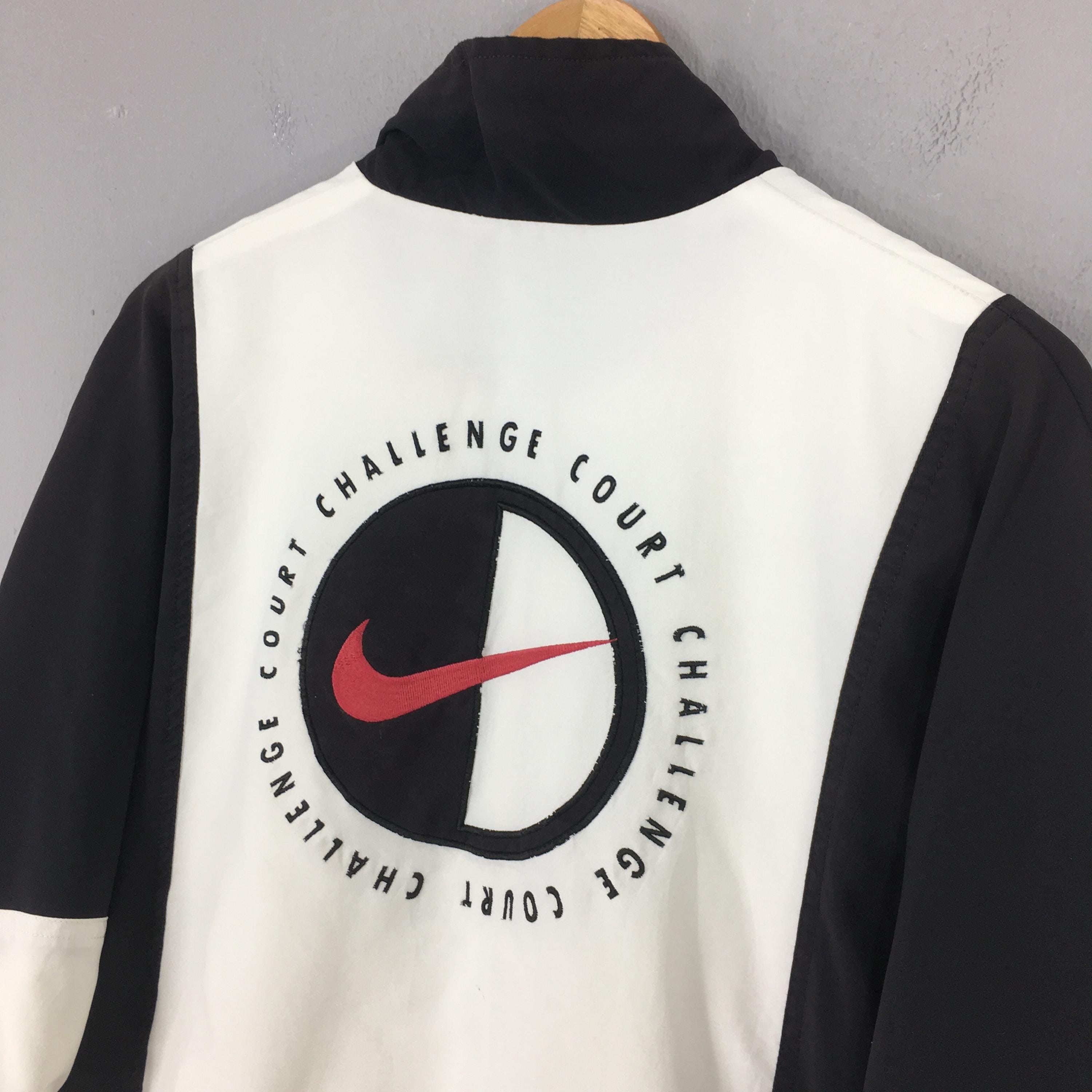 Nike Vintage 90's Nike Challenge Court Windbreaker Jacket XLarge Size US XL / EU 56 / 4 - 8 Thumbnail