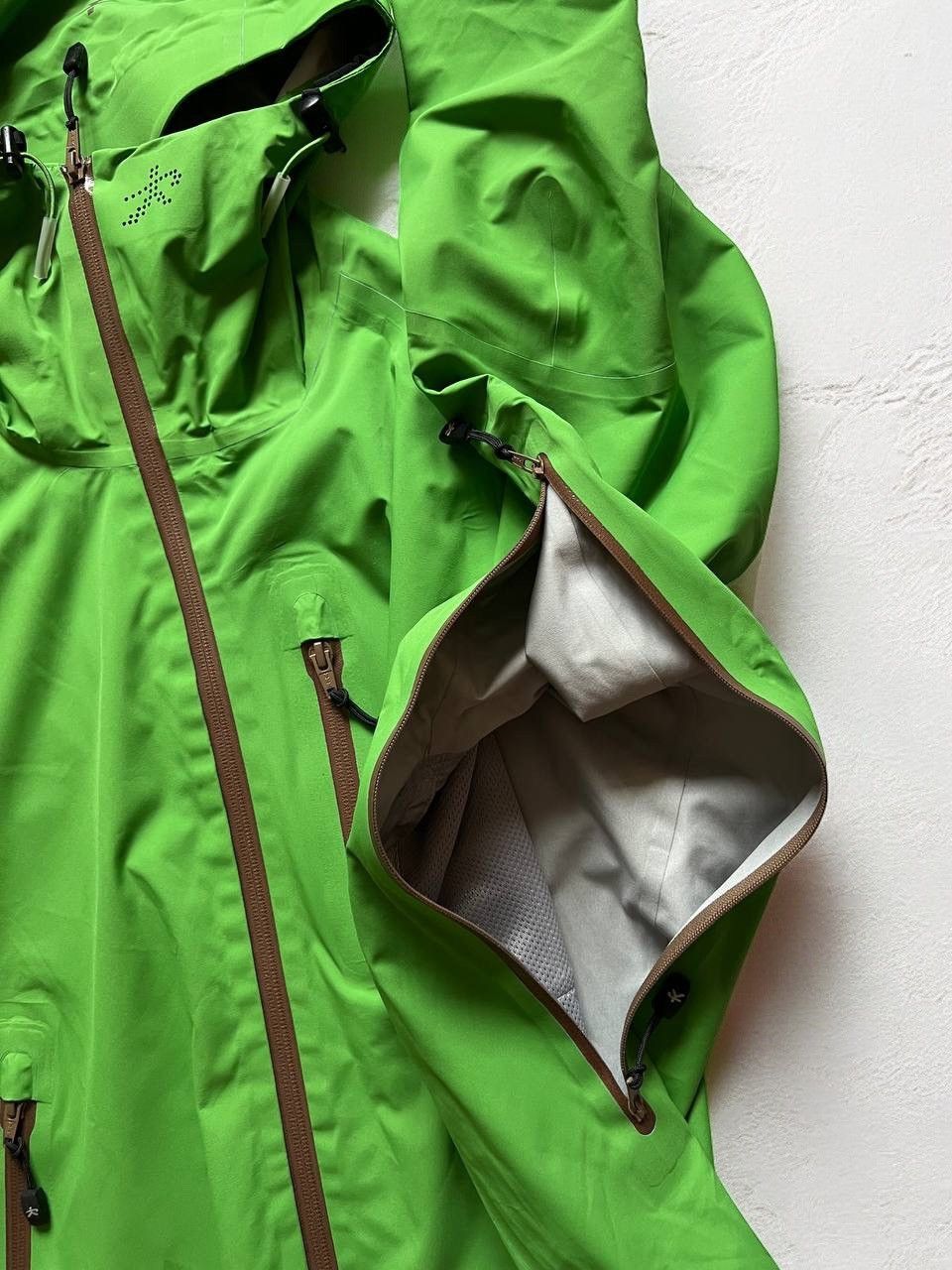 Goretex × Patagonia R’ADYS WINDBREAKER WATERPROOF JACKET OUTDOOR GREEN SWISS Size US L / EU 52-54 / 3 - 5 Thumbnail