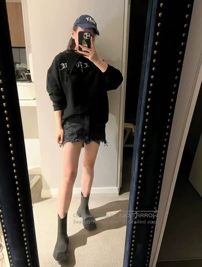 Balenciaga Balenciaga Buddha Head Hooded Sweatshirt, XS Size Size US XS / EU 42 / 0 - 7 Thumbnail