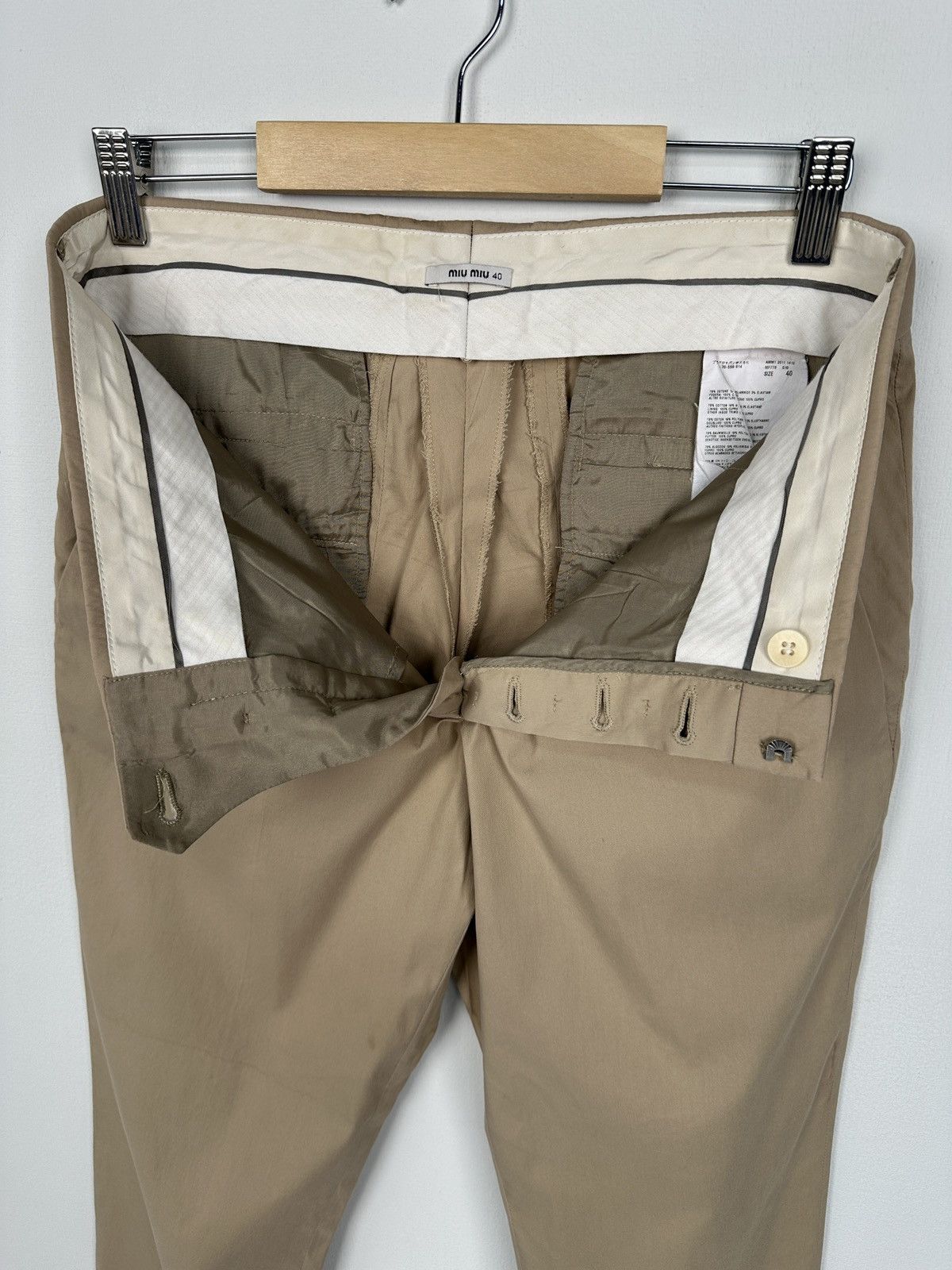 Miu Miu MIU MIU Women’s Beige Cotton Blend Crop Trousers Chino Pants Size 27" / US 4 / IT 40 - 4 Thumbnail