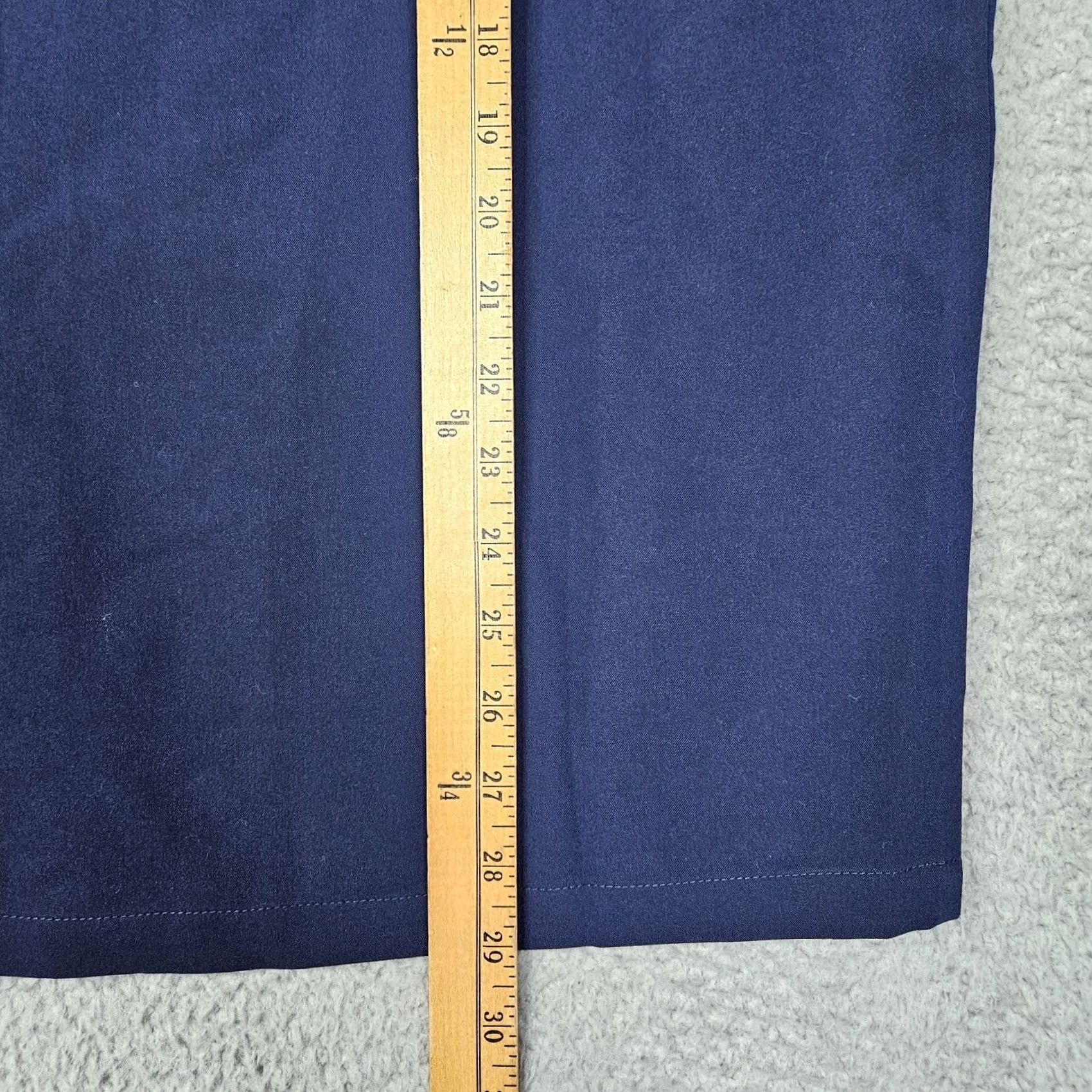 Vintage FIGS Scrub Top Navy V-neck Short Sleeve Womens M NEW Solid Polyester Blend Medical Size M / US 6-8 / IT 42-44 - 6 Thumbnail