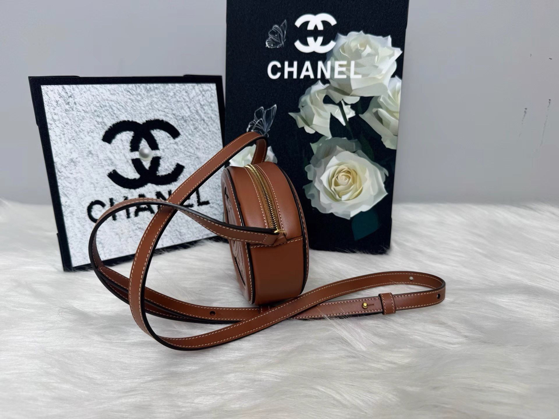 Celine CELINE Brown Mooncake Bag K36 Size ONE SIZE - 5 Thumbnail