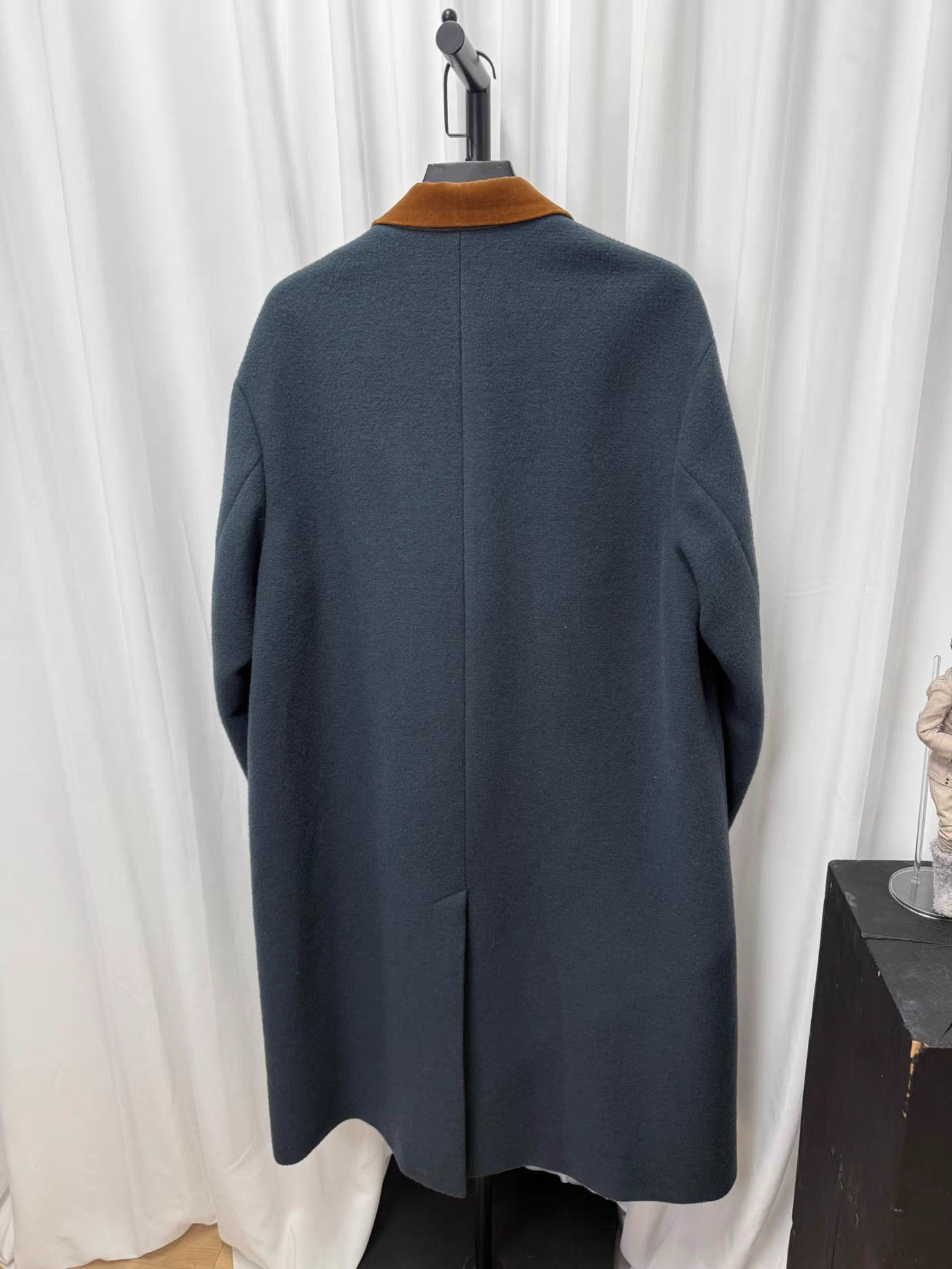 Undercover UNDERCOVER Velvet Loose Coat K20 Size US M / EU 48-50 / 2 - 3 Thumbnail