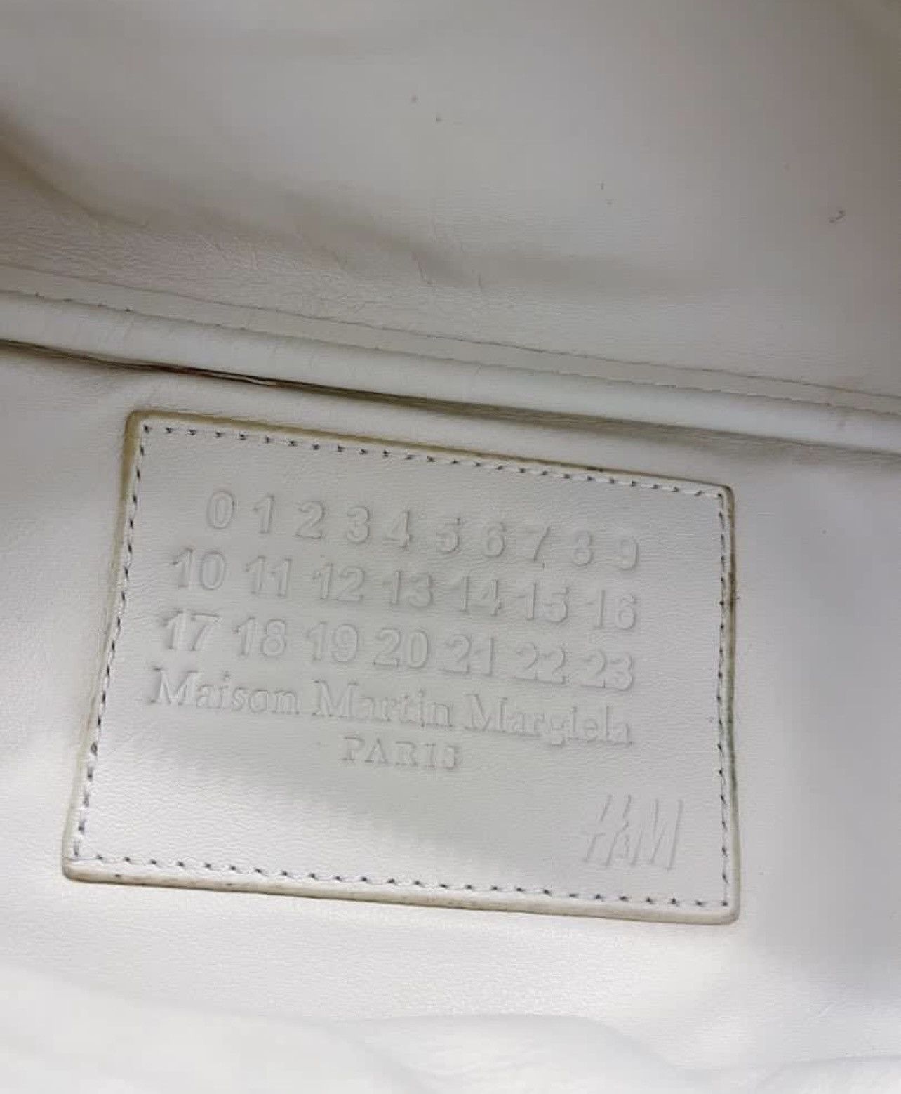 H&M × Maison Margiela Vintage Maison Margiela x H&M Giant XXL Fanny Pack bag Size ONE SIZE - 5 Thumbnail