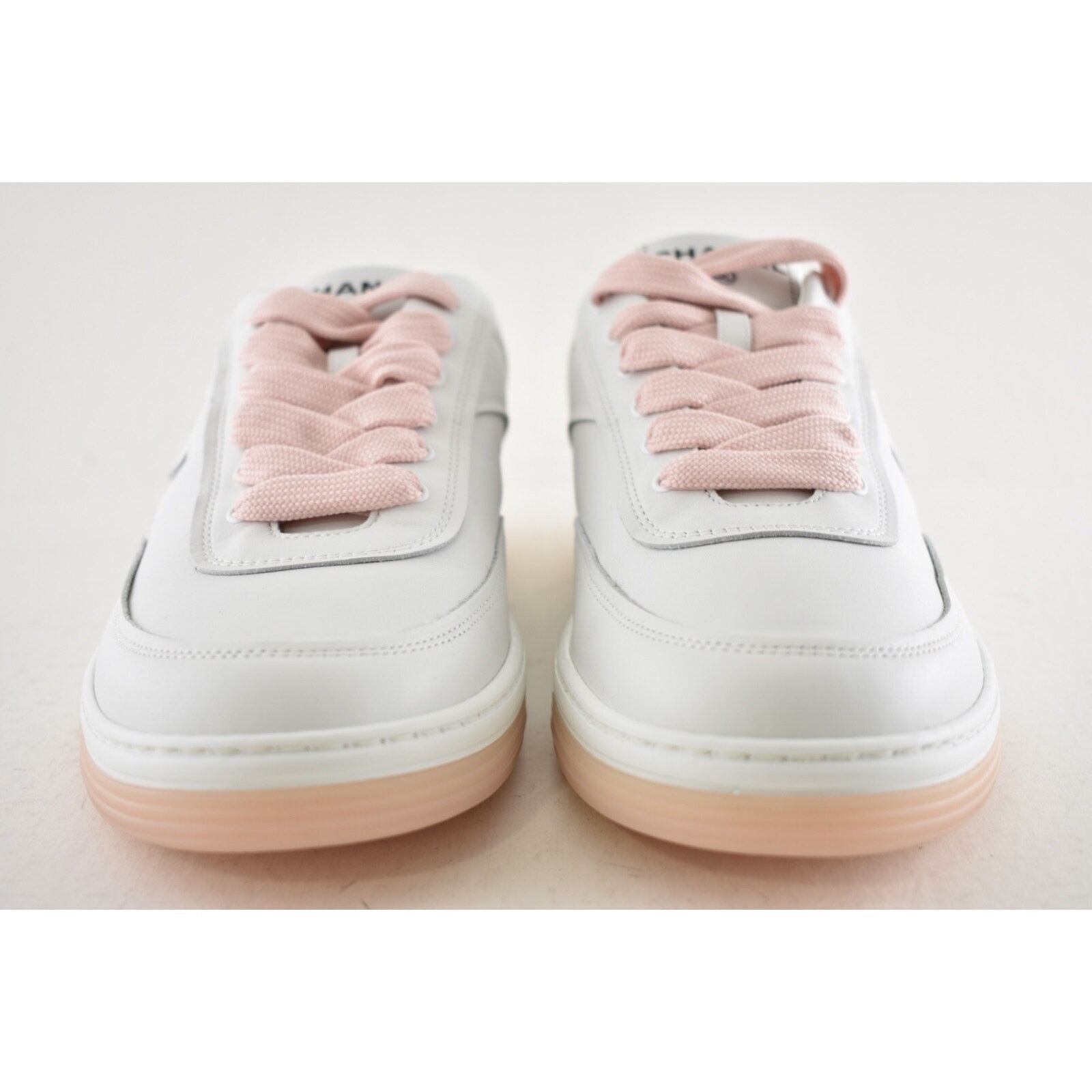 Chanel Chanel 24P Leather CC Logo Flat Lace Up Runner Sneaker 42 Size US 12 / IT 42 - 8 Thumbnail