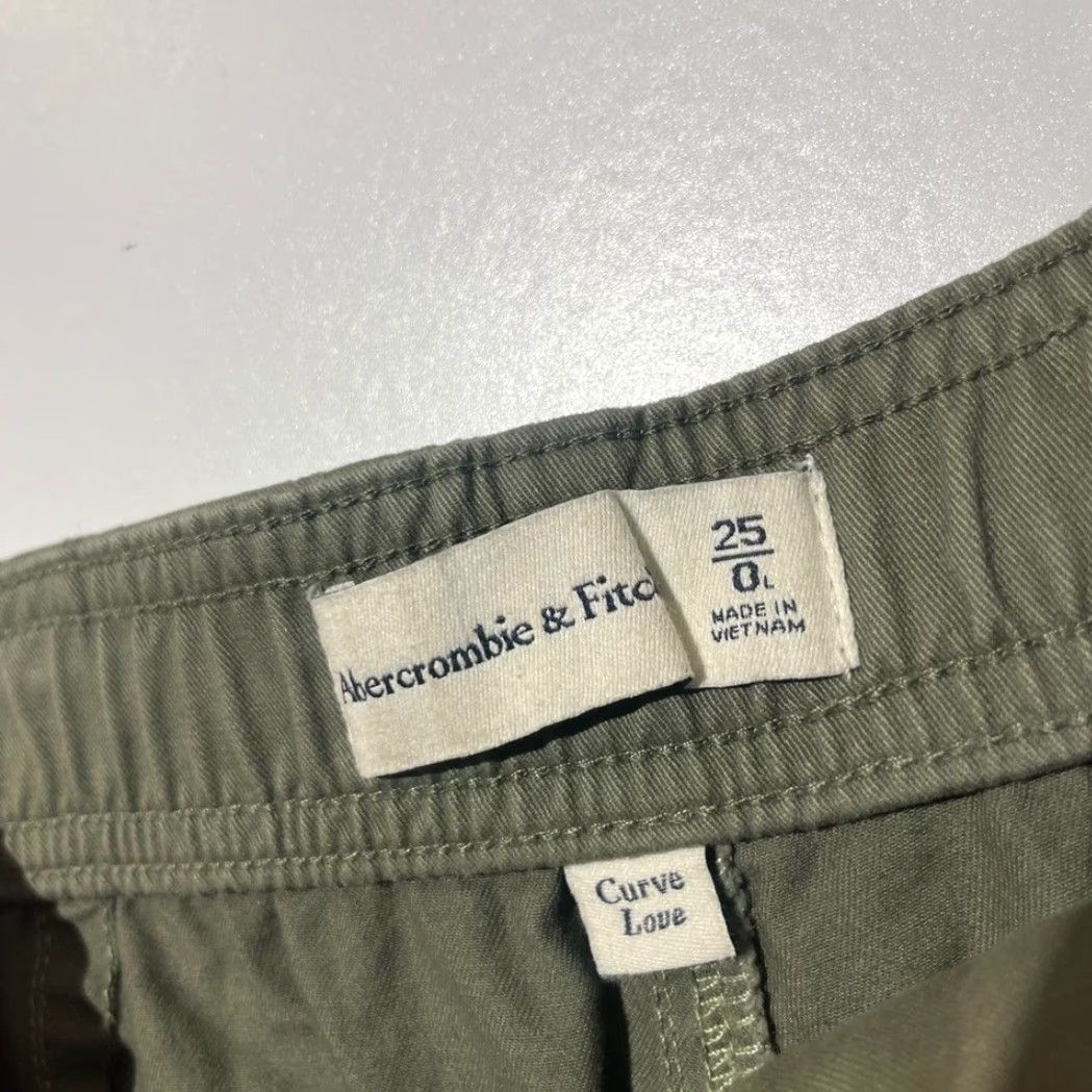 Abercrombie & Fitch Abercrombie & Fitch Curve Love Olive Green Straight Cargo Pants Women 25 Regular Green 25 Womens Cargo Pants Size 42" / US 20 - 3 Thumbnail