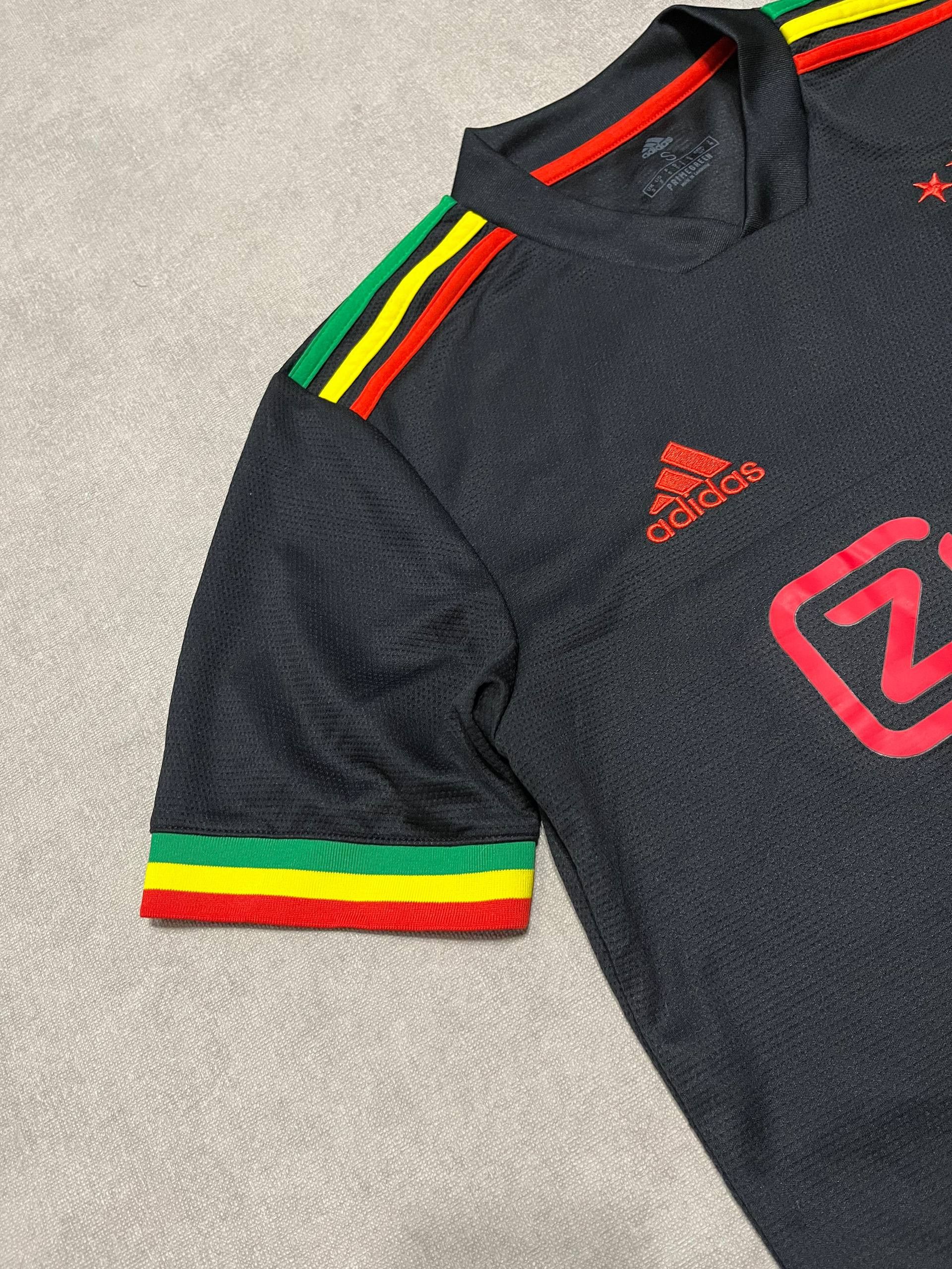 Adidas Adidas Jersey Ajax 2021 2022 Bob Marley Third Mens T shirt Size US S / EU 44-46 / 1 - 5 Thumbnail