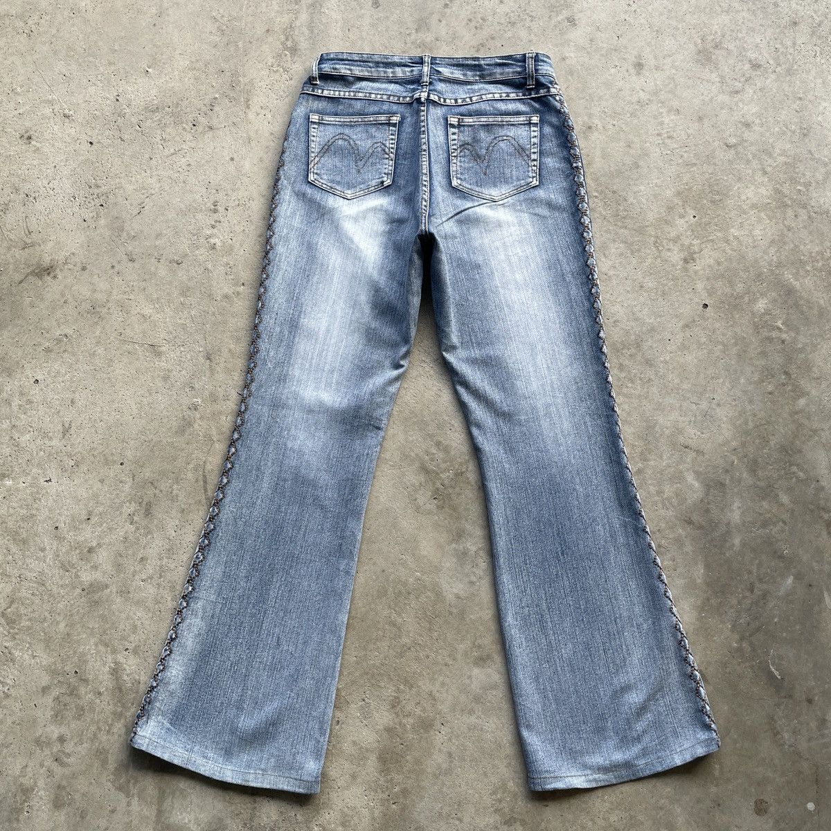 Japanese Brand Vintage Japanese Faded Flare/Bootcut Women Denim Jeans Pants Size US 31 - 10 Thumbnail