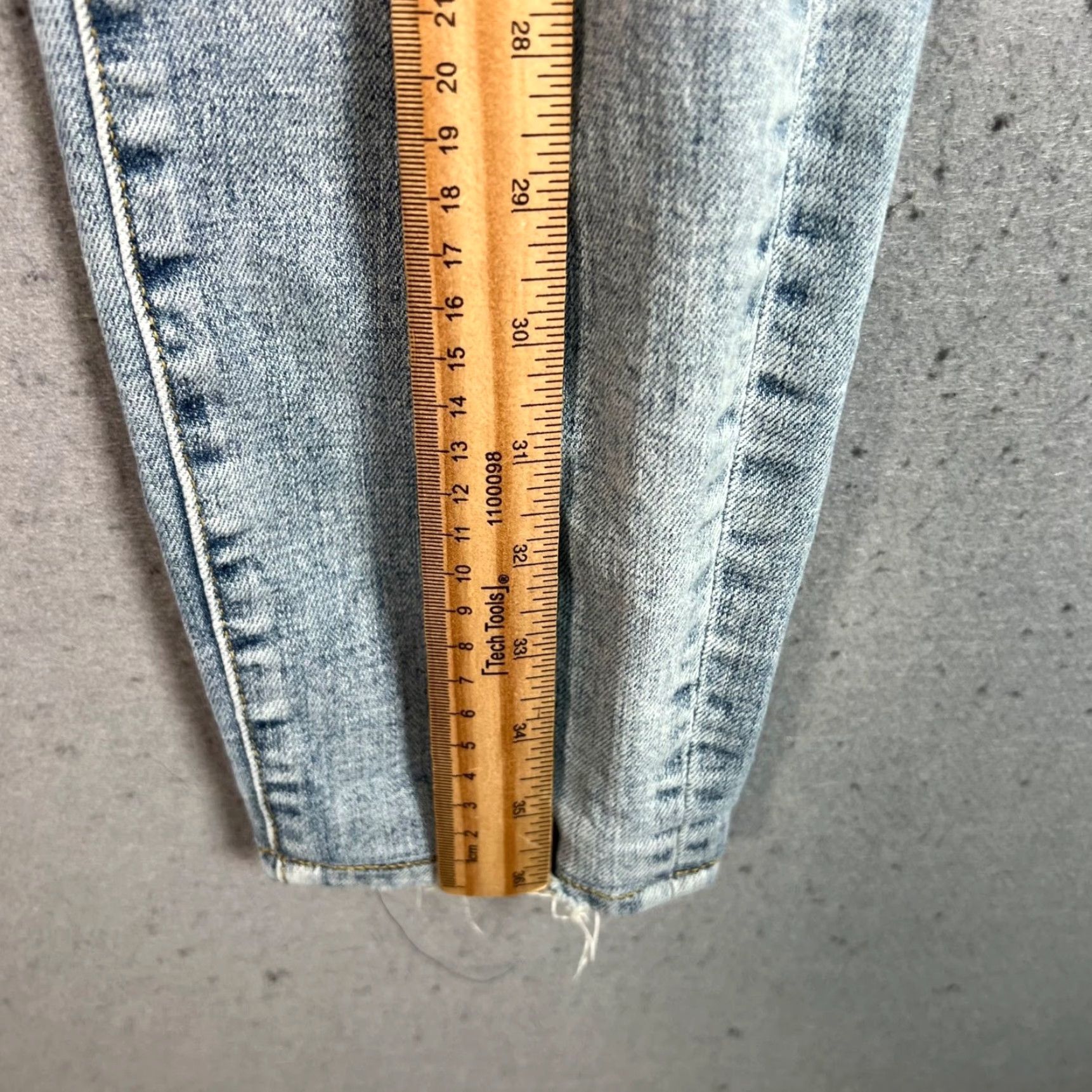 Denime Purple Style Jeans Mens 31 Blue Distressed Light Wash Denim Skinny Pullover? Size US 31 - 6 Thumbnail