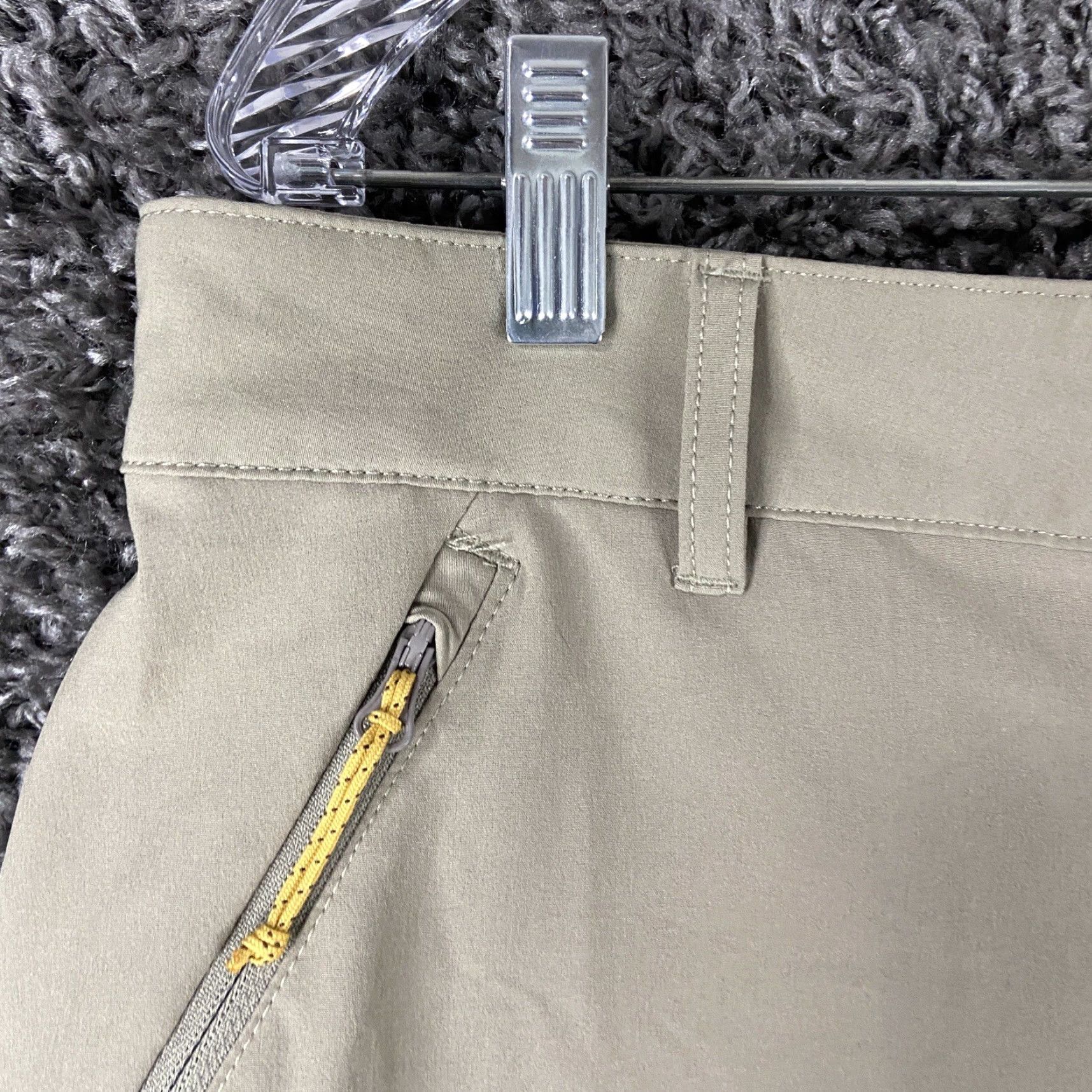 Vintage COLUMBIA Beige Cargo Shorts Men’s Regular Size 38 Size US 38 / EU 54 - 3 Thumbnail