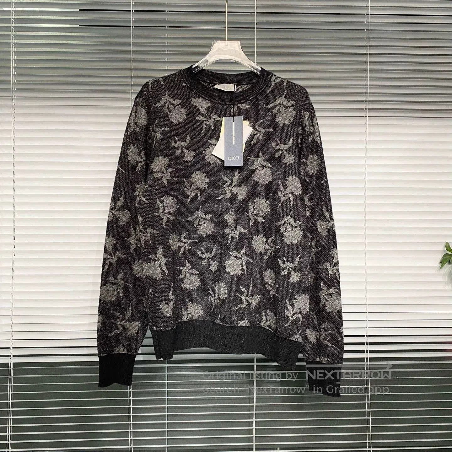 Dior Dior Black Camellia Print Cashmere Sweater S. Size US S / EU 44-46 / 1 - 1 Thumbnail