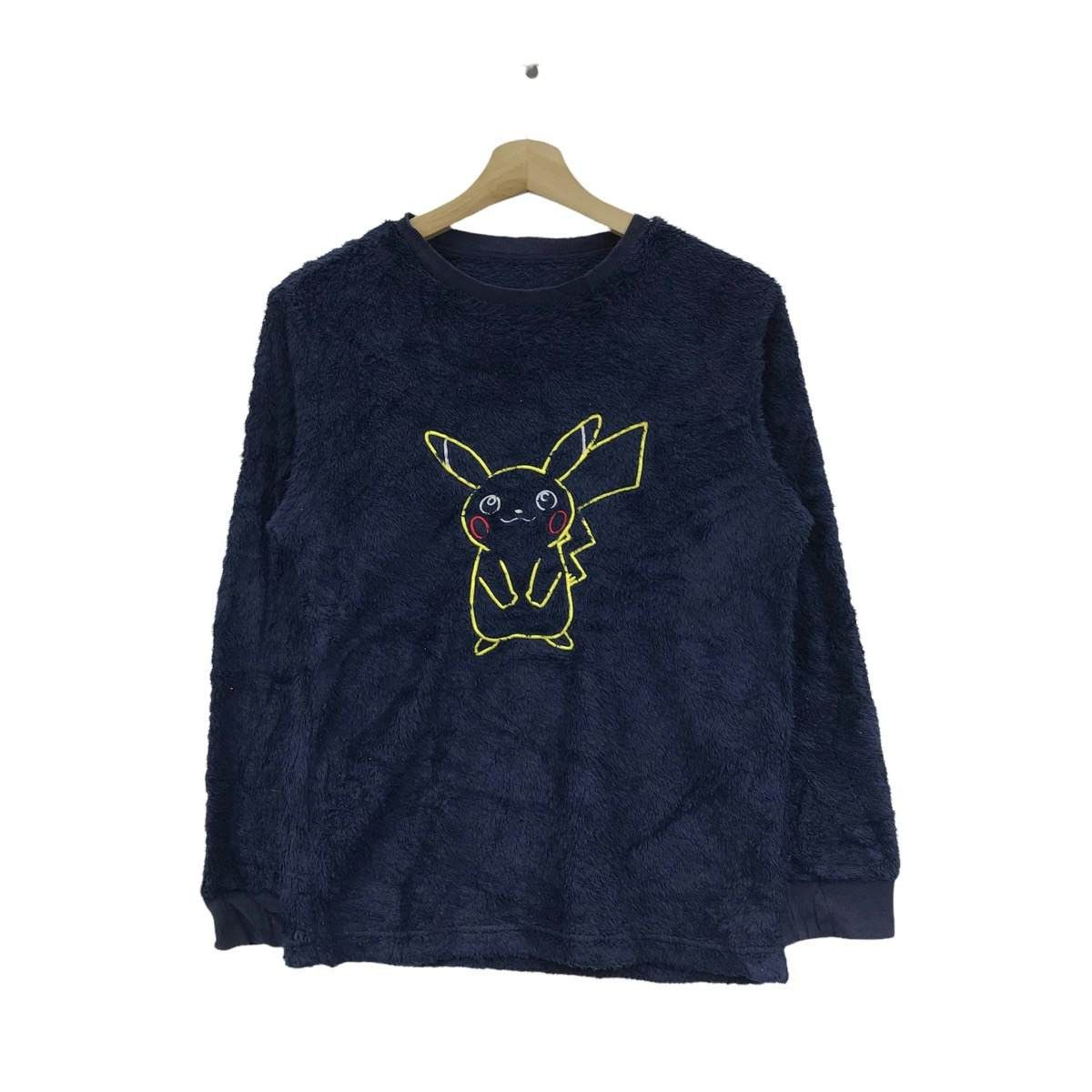 Vtg UNIQLO x POKEMON PIKACHU Nintendo Fleece Sweatshirt