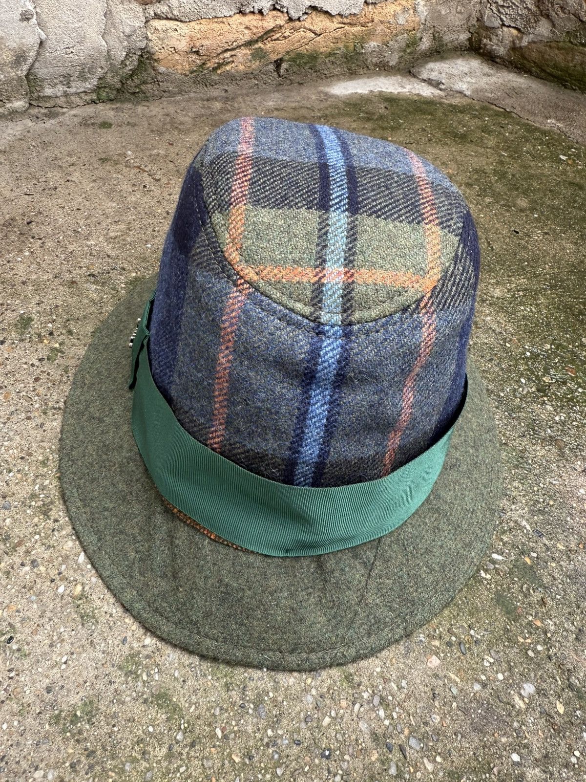 Gucci ✨Gucci✨ Flannel Hat Size Small (100% Wool) Size ONE SIZE - 4 Thumbnail