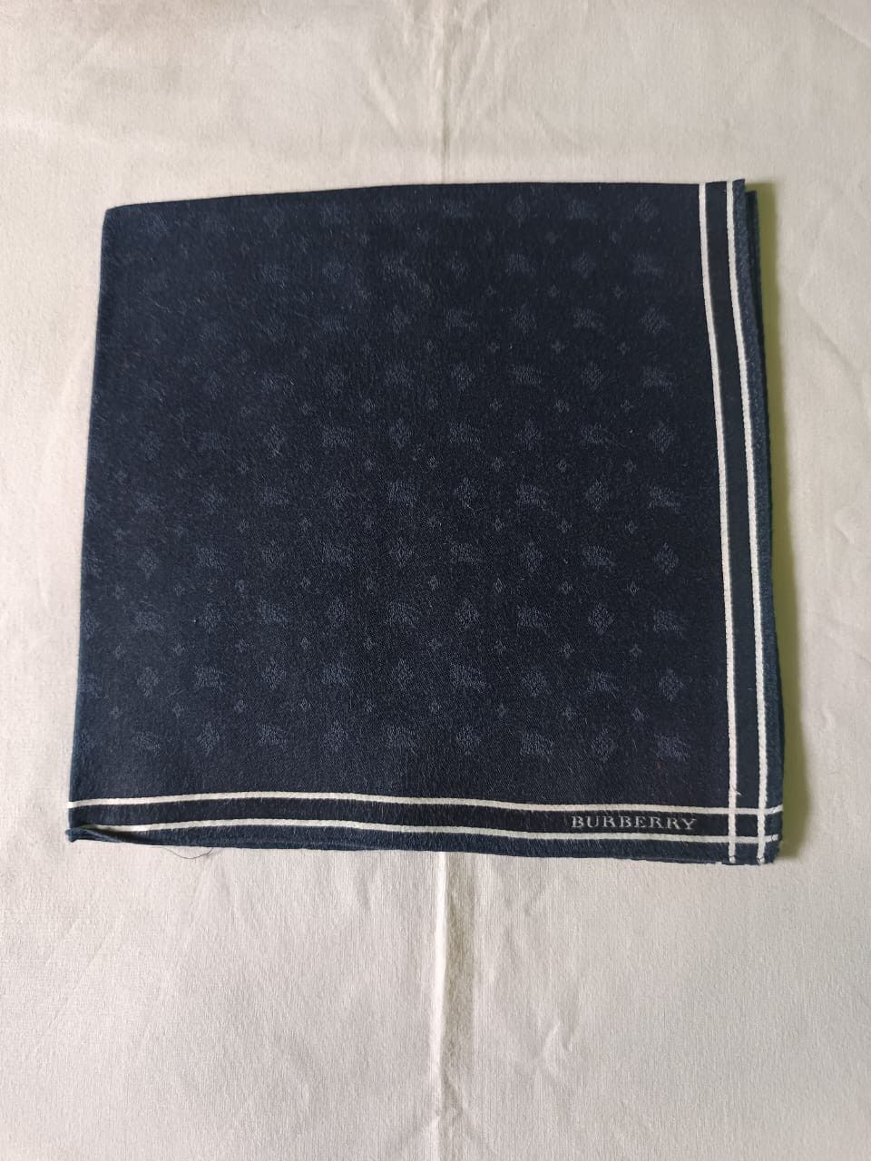 Burberry Burberry Handkerchief Size ONE SIZE - 1 Thumbnail