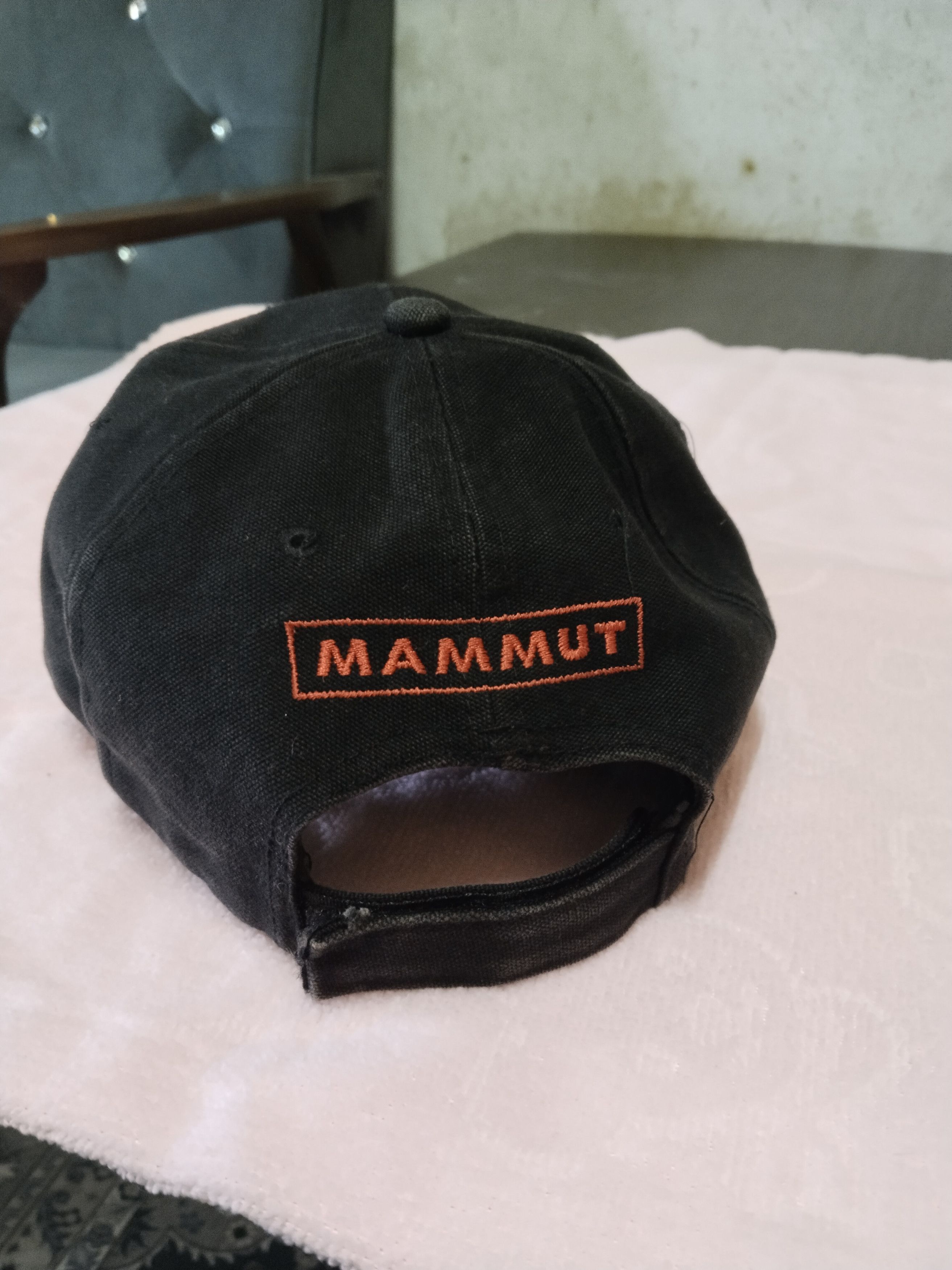 Mammut RARE SUN FADED EMBROIDERY MAMMUT CAP Size ONE SIZE - 4 Thumbnail