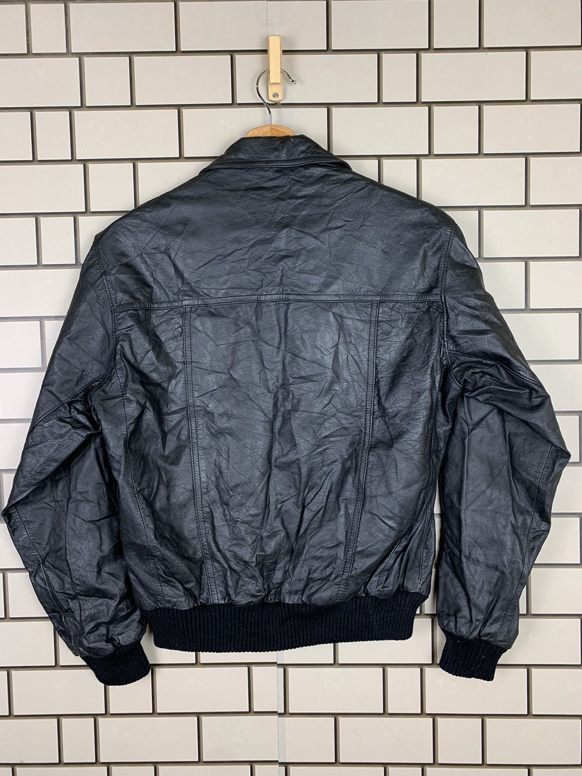 Japanese Brand Vintage Japanese Brand Leather Bomber Jacket Size US M / EU 48-50 / 2 - 3 Thumbnail