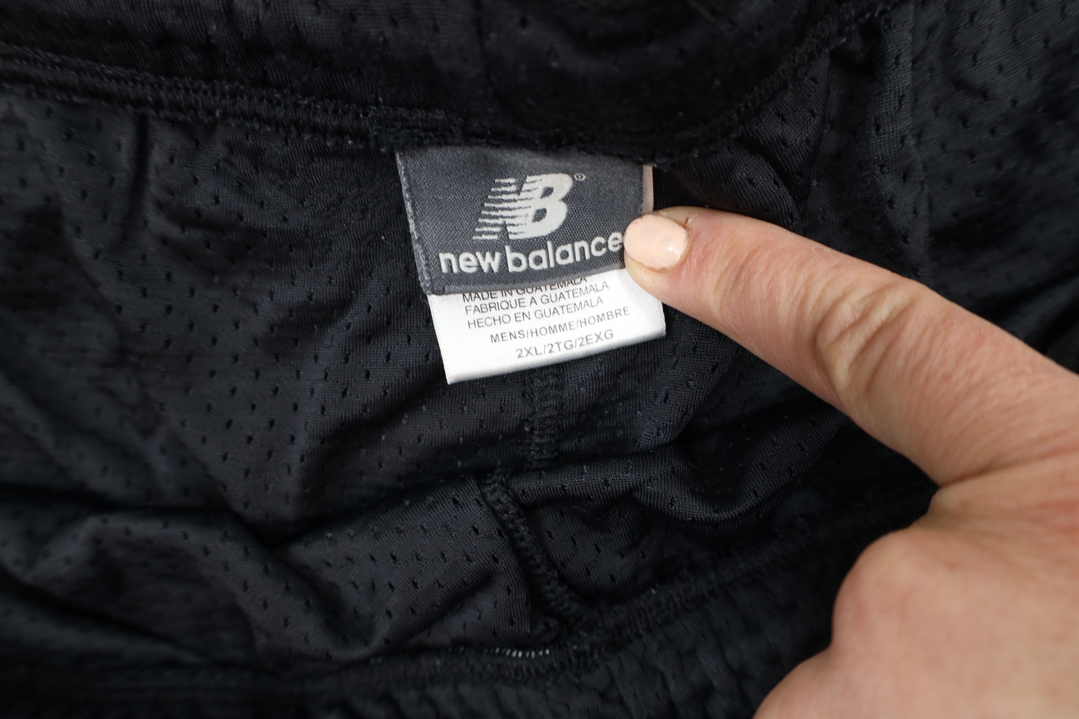 New Balance × Vintage Vintage 90s New Balance Above Knee Mesh Shorts Black Nylon Size US 38 / EU 54 - 8 Thumbnail