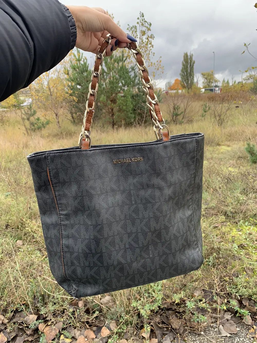 Designer × Michael Kors × Vintage Michael Kors Black Monogram Signature Bag y2k vintage luxury Size ONE SIZE - 1 Thumbnail