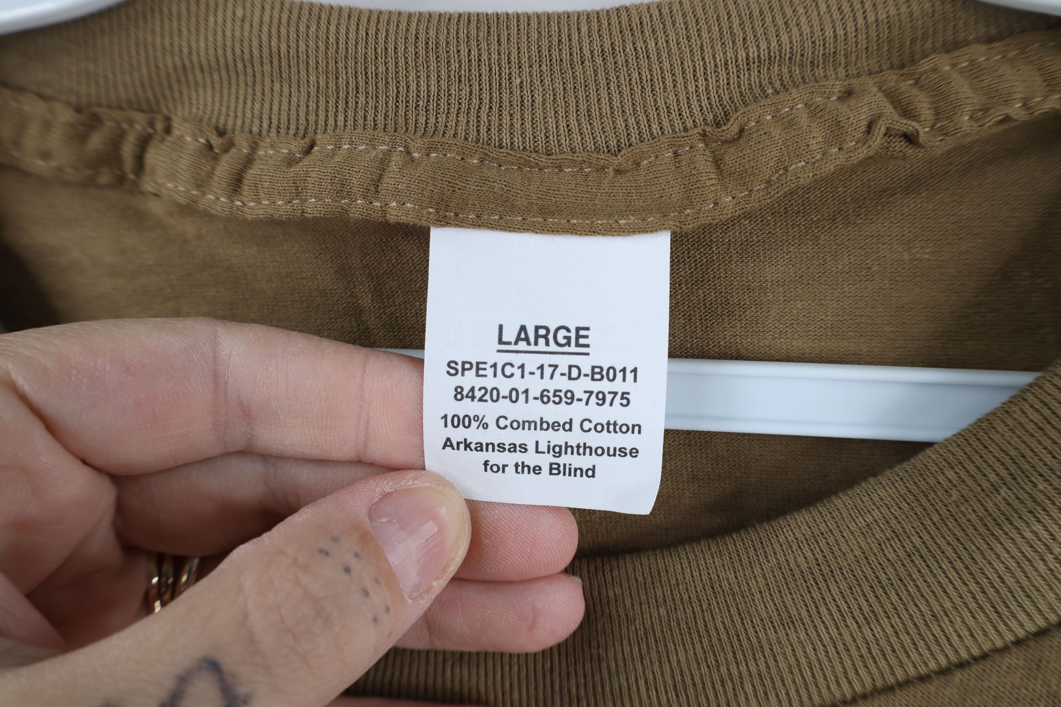 Vintage Vintage 90s Streetwear Short Sleeve T-Shirt Brown Cotton USA Size US L / EU 52-54 / 3 - 4 Thumbnail