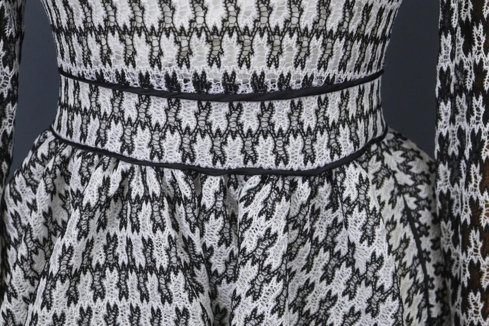 Other Maje Multi Geometric Back Zip Fit & Flare Dress Size 3 Size M / US 6-8 / IT 42-44 - 5 Thumbnail