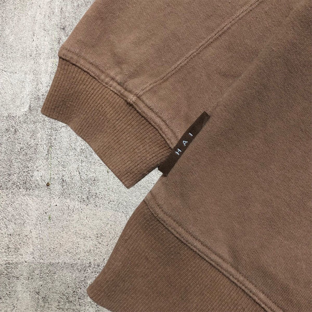 Hai Sporting Gear Vintage Issey Miyake Hai Sporting Gear Brown Crewneck Size US L / EU 52-54 / 3 - 9 Thumbnail