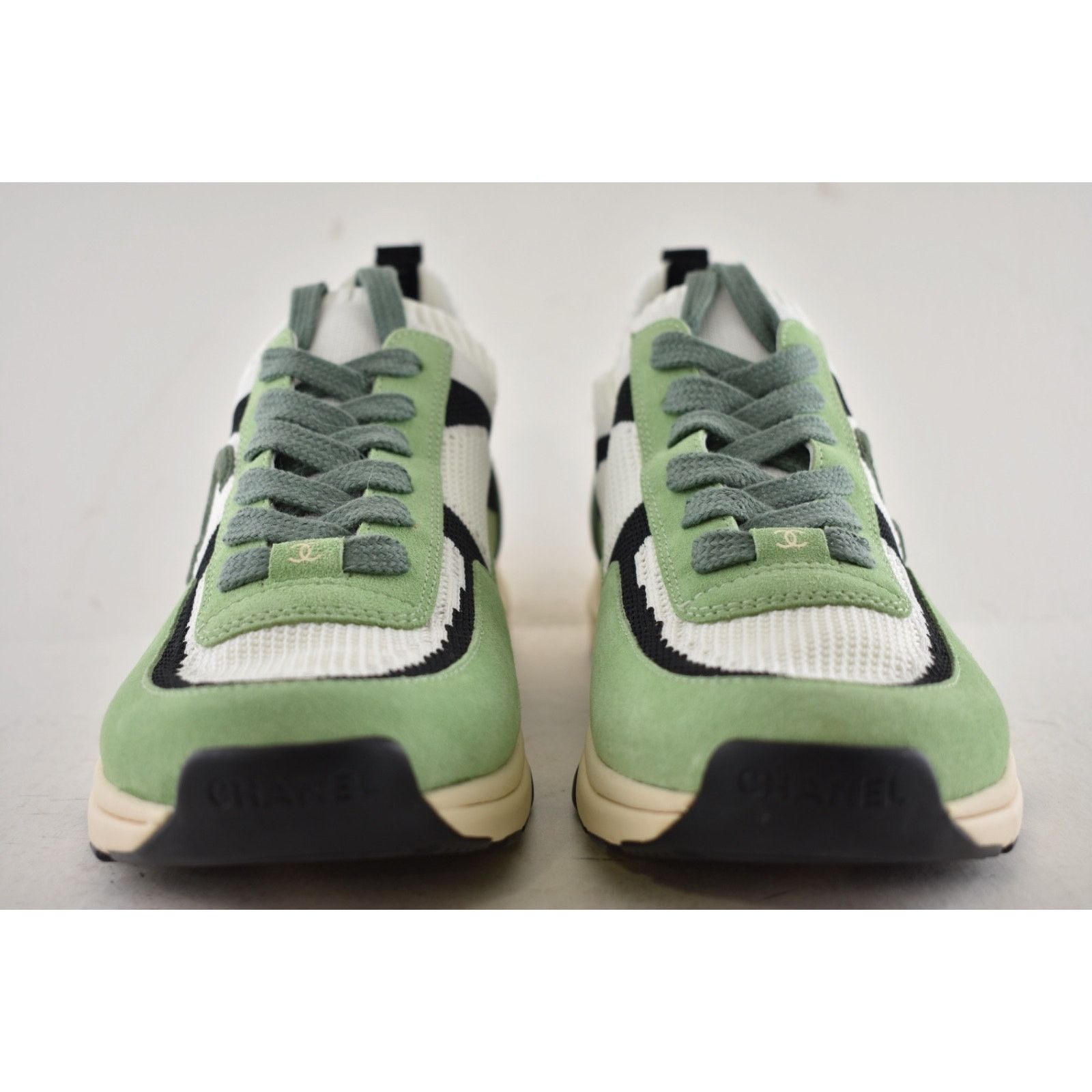 Chanel Green White Black Suede Knit CC Logo Low Trainer Sneaker 11 Size US 11 / EU 44 - 7 Thumbnail