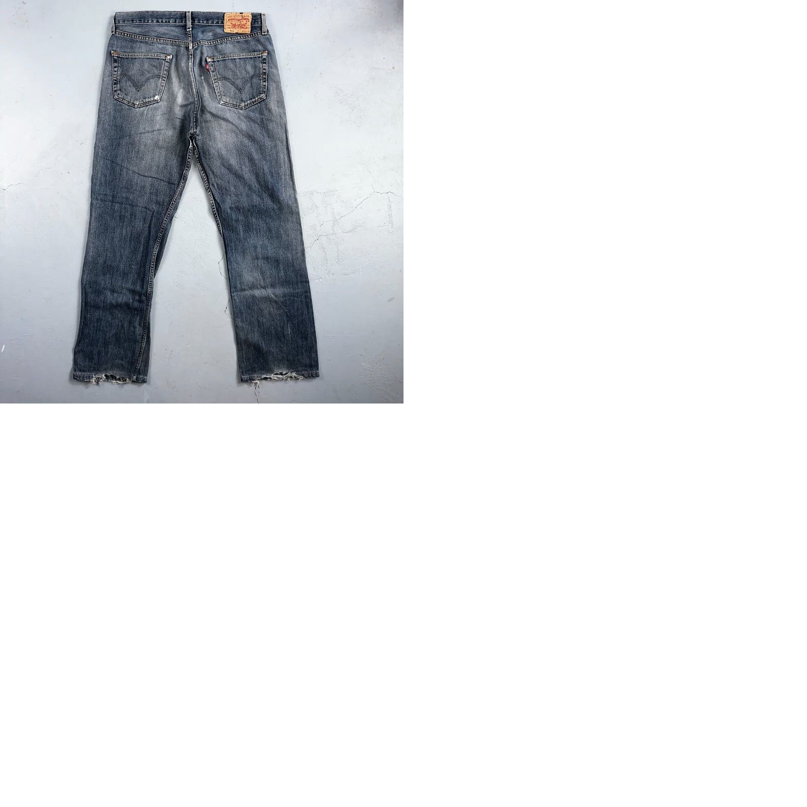 Levi's Levis 501 Vintage Y2K Straight Jeans Blue Med Wash 34x36 90s Men Regular Denim Classic Rise 30 Inseam 34 Blue Size US 34 / EU 50 - 12 Thumbnail