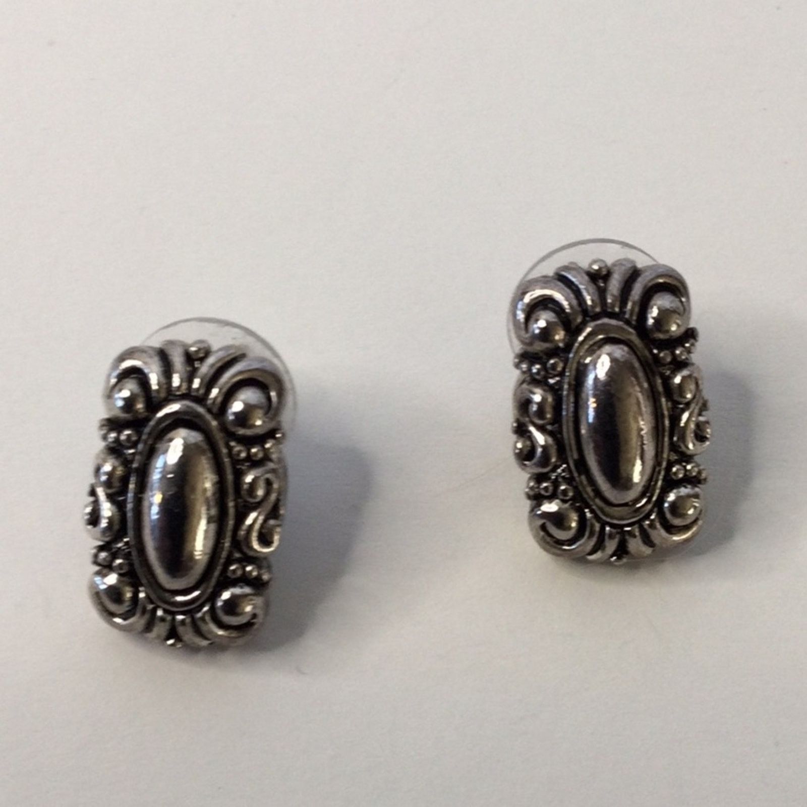 Other Vintage 1980's Silver Tone Art Deco Post Back Earrings Size ONE SIZE - 16 Thumbnail