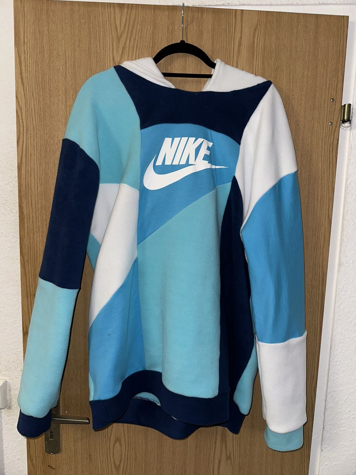 Other Custom made Hoodie Blue/ white XL Size XL / US 12-14 / IT 48-50 - 1 Thumbnail
