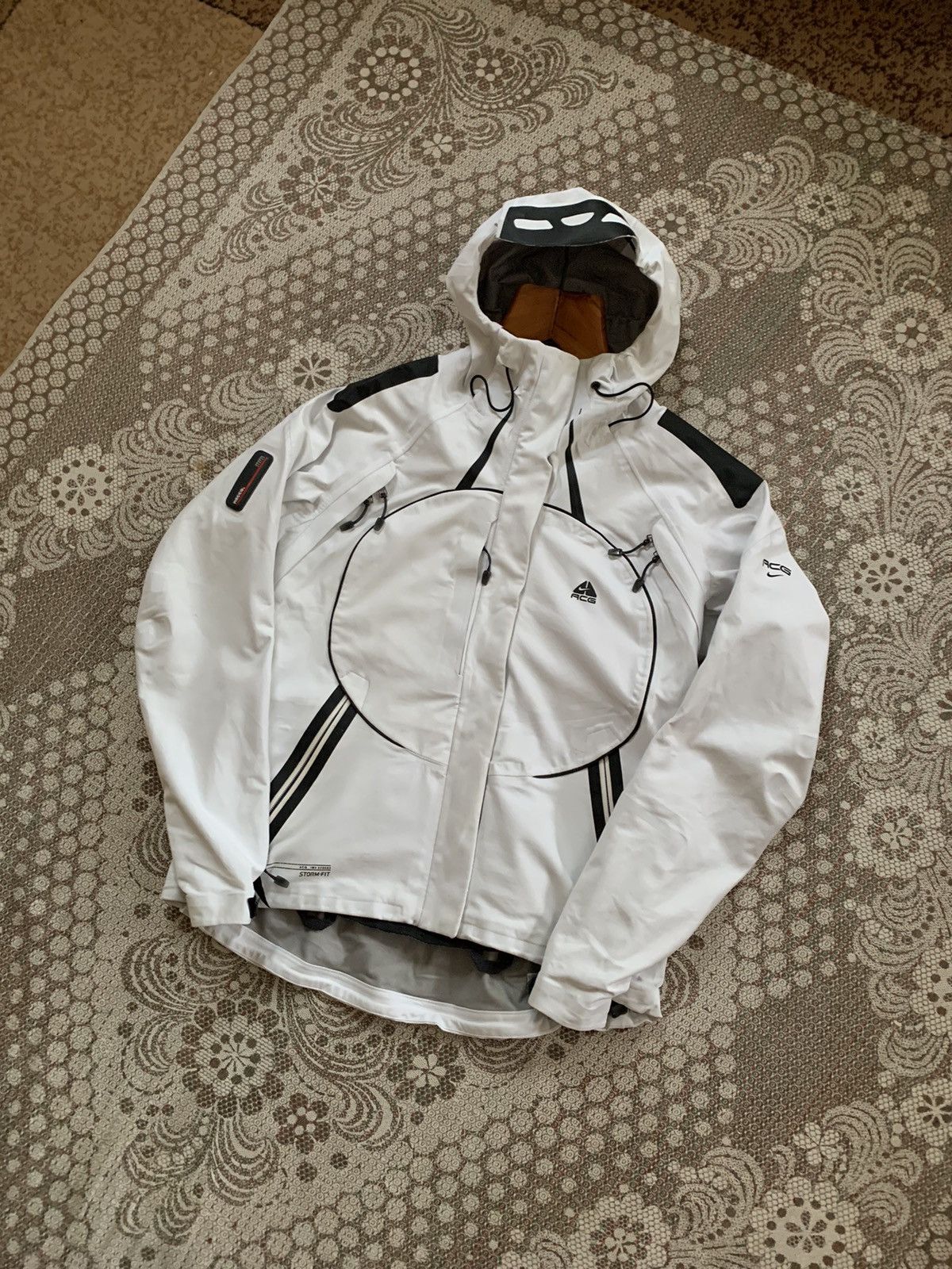 White acg jacket sales