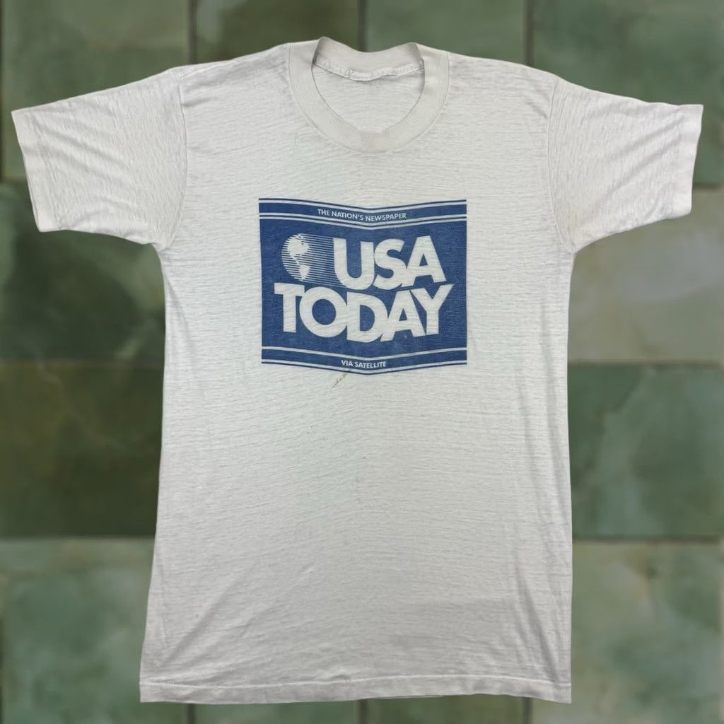 Vintage VINTAGE USA Today T Shirt Adult Medium White Hipster 80s Grunge Shirt Mens Size US M / EU 48-50 / 2 - 1 Thumbnail