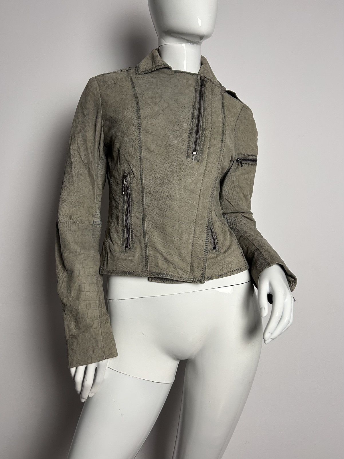 Vintage python leather jacket with zipper details