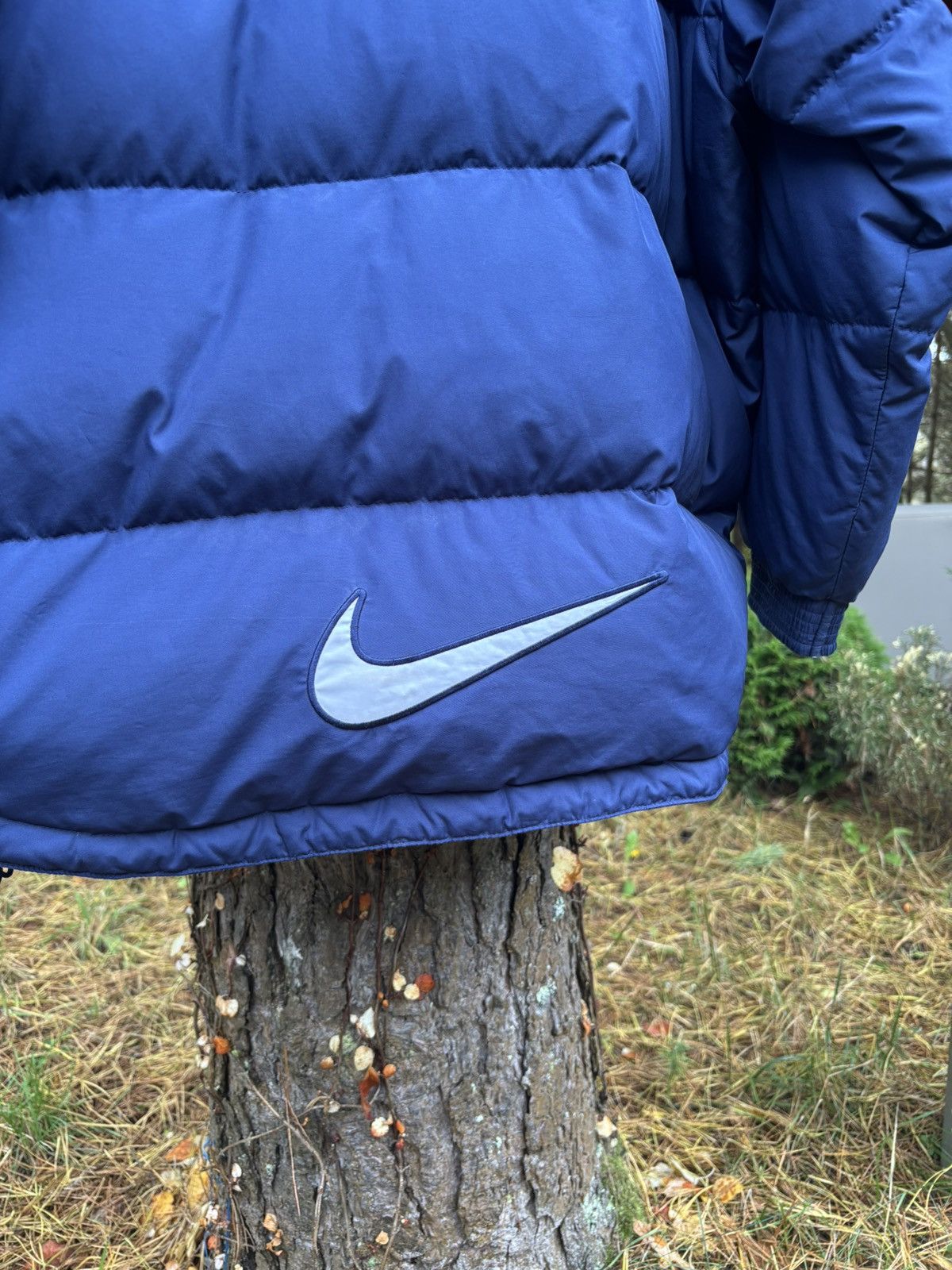 Nike Vintage Nike Swoosh Puffer Jacket Size US L / EU 52-54 / 3 - 4 Thumbnail
