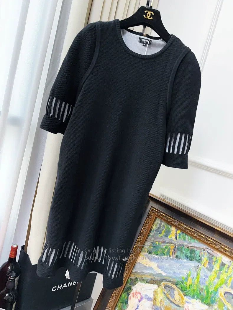 Chanel Chanel Two-piece knitted dress Size XS / US 0-2 / IT 36-38 - 1 Thumbnail
