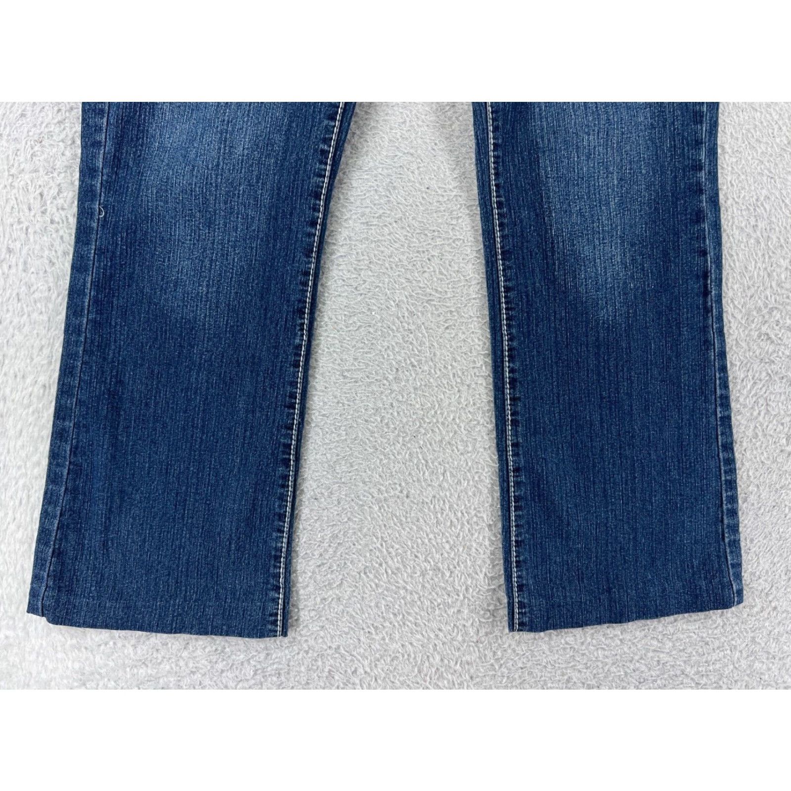Denime Kaba Jeans Jeans Women Blue Denim Bootcut Distressed Embroidered Cotton Stretch 5-Pocket Regular Inseam 26.5 in 28 Waist Size 32" / US 10 / IT 46 - 5 Thumbnail