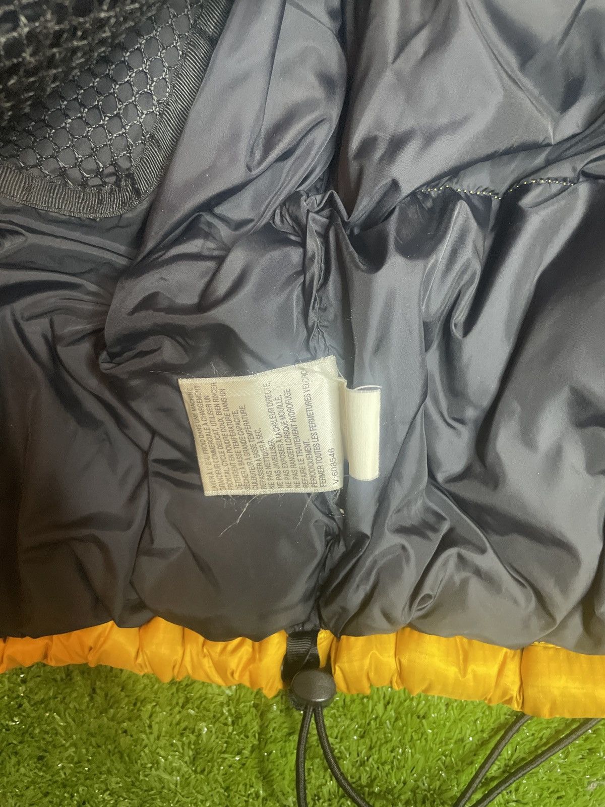 The North Face North face yellow puffer Size US XL / EU 56 / 4 - 4 Thumbnail
