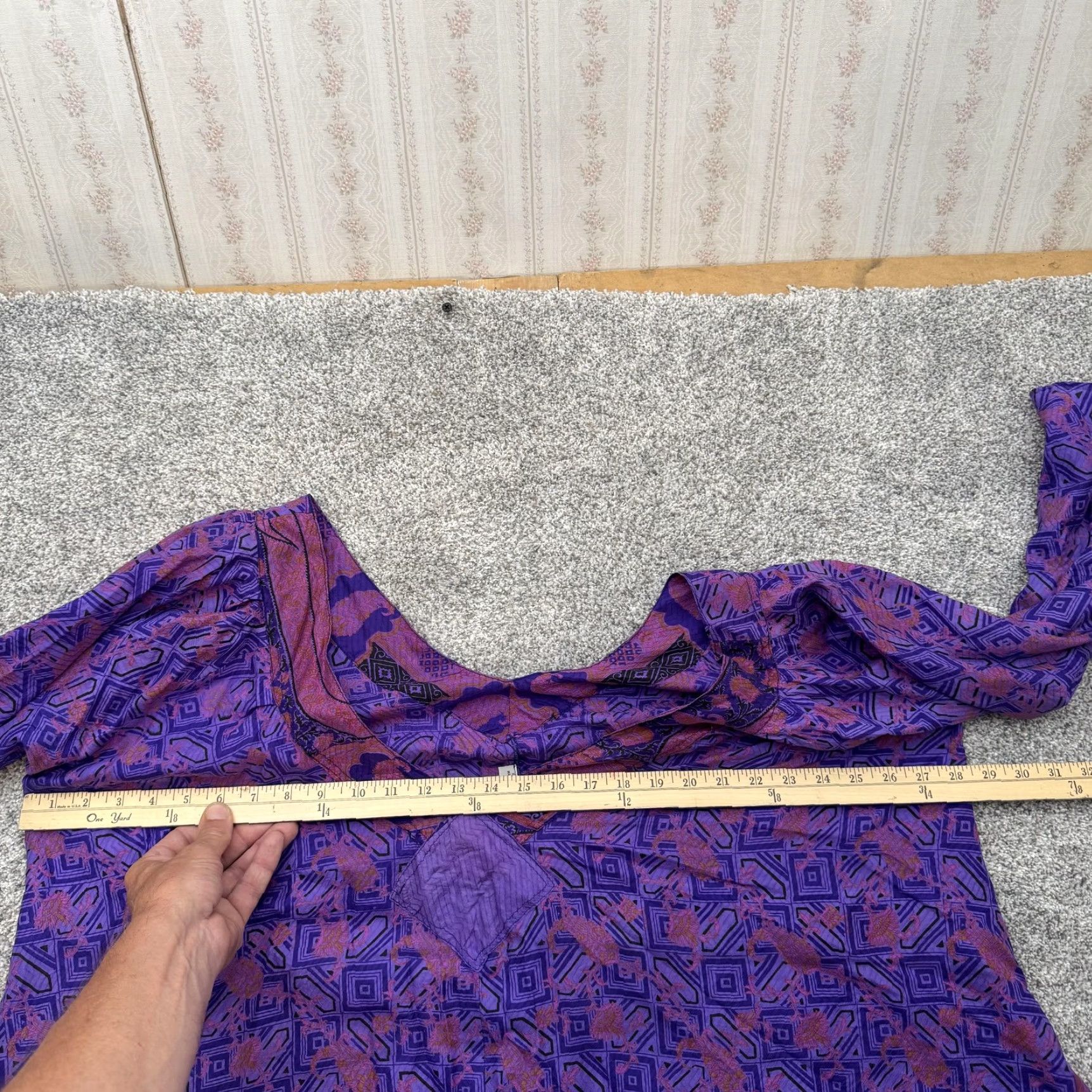 Vintage VINTAGE Boho Silk Blouse XL Purple Geometric Kimono Sleeve 3/4 Flutter V-Neck Women Adults Festival Whimsigoth Bohemian Size XL / US 12-14 / IT 48-50 - 3 Thumbnail