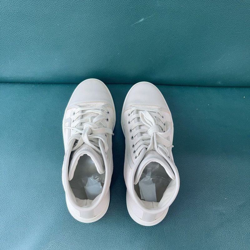 Gucci Gucci Monogram White High-Top Sneakers for Women -2508 Size US 5.5 / IT 35.5 - 6 Thumbnail