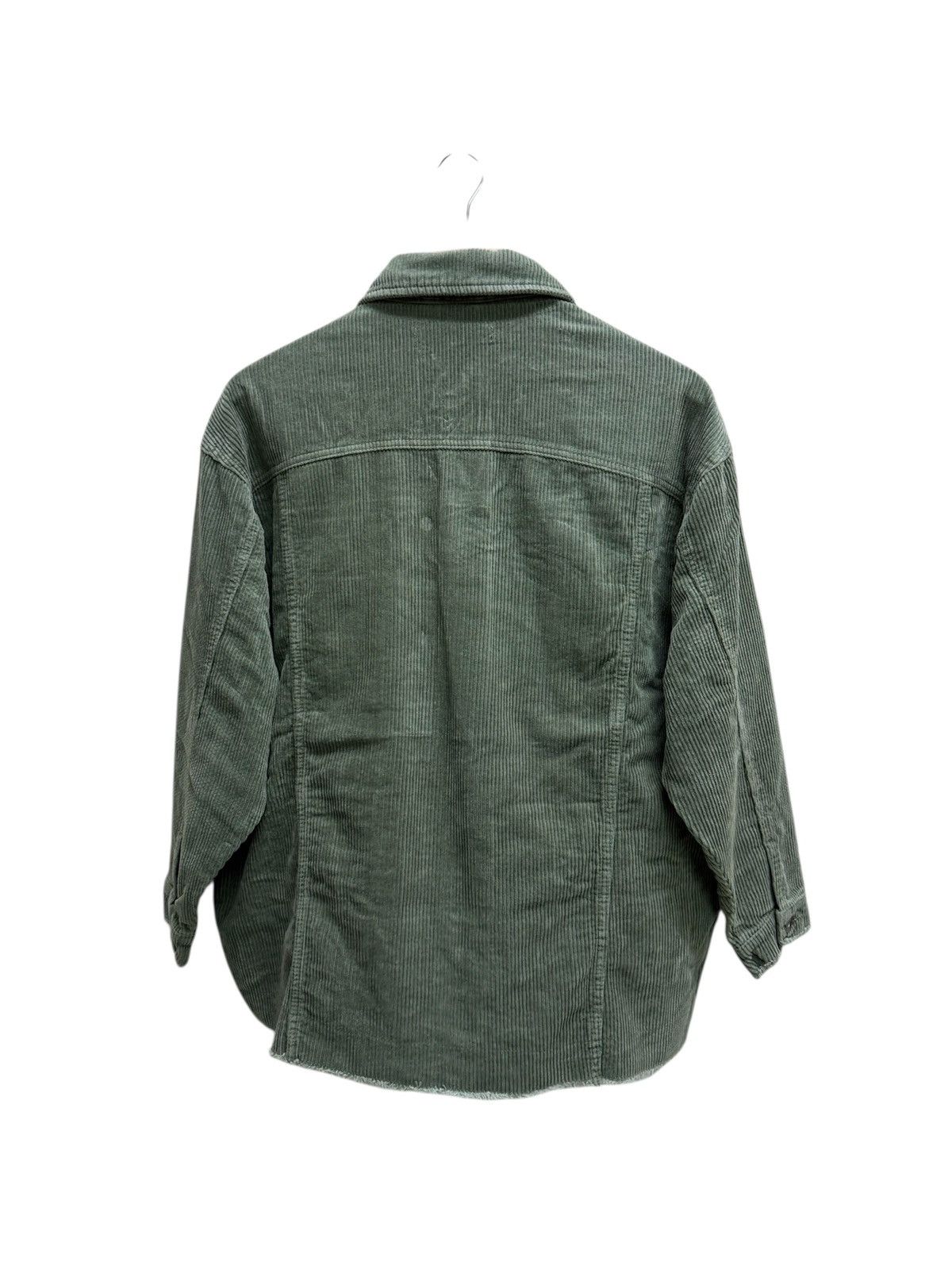 Zara Zara Oversized green corduroy button up shirt with a raw hem Size S / US 4 / IT 40 - 2 Thumbnail