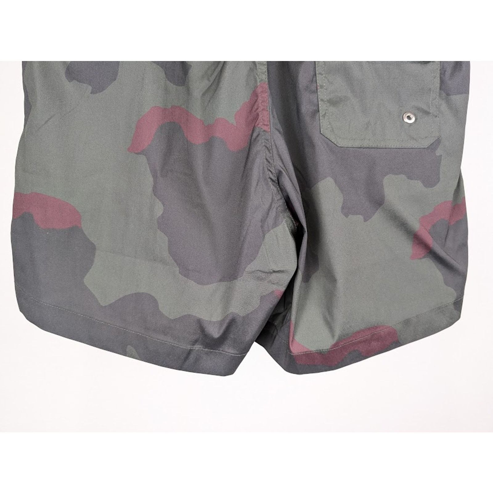 Amiri o1rshd1 Q:3 / Camo SwimTrunk in Military Green Size US 36 / EU 52 - 16 Thumbnail