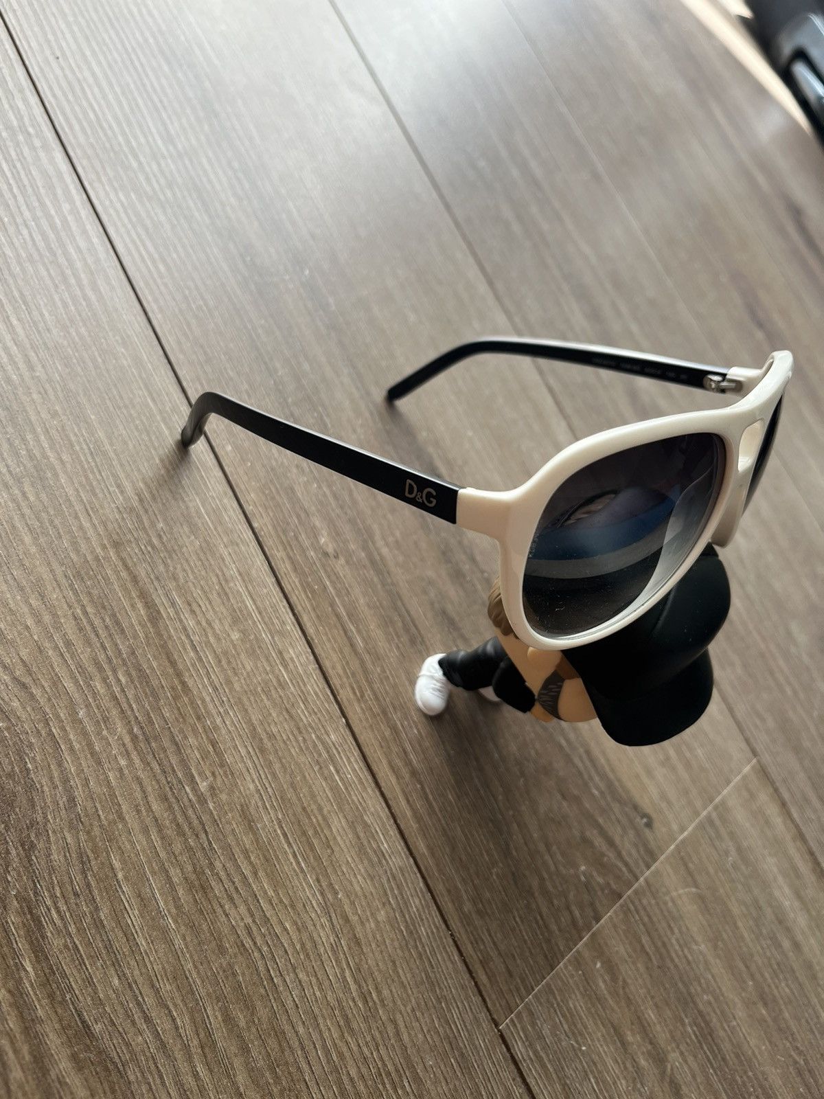 Dolce & Gabbana D&G White Sunglasses Size ONE SIZE - 4 Thumbnail