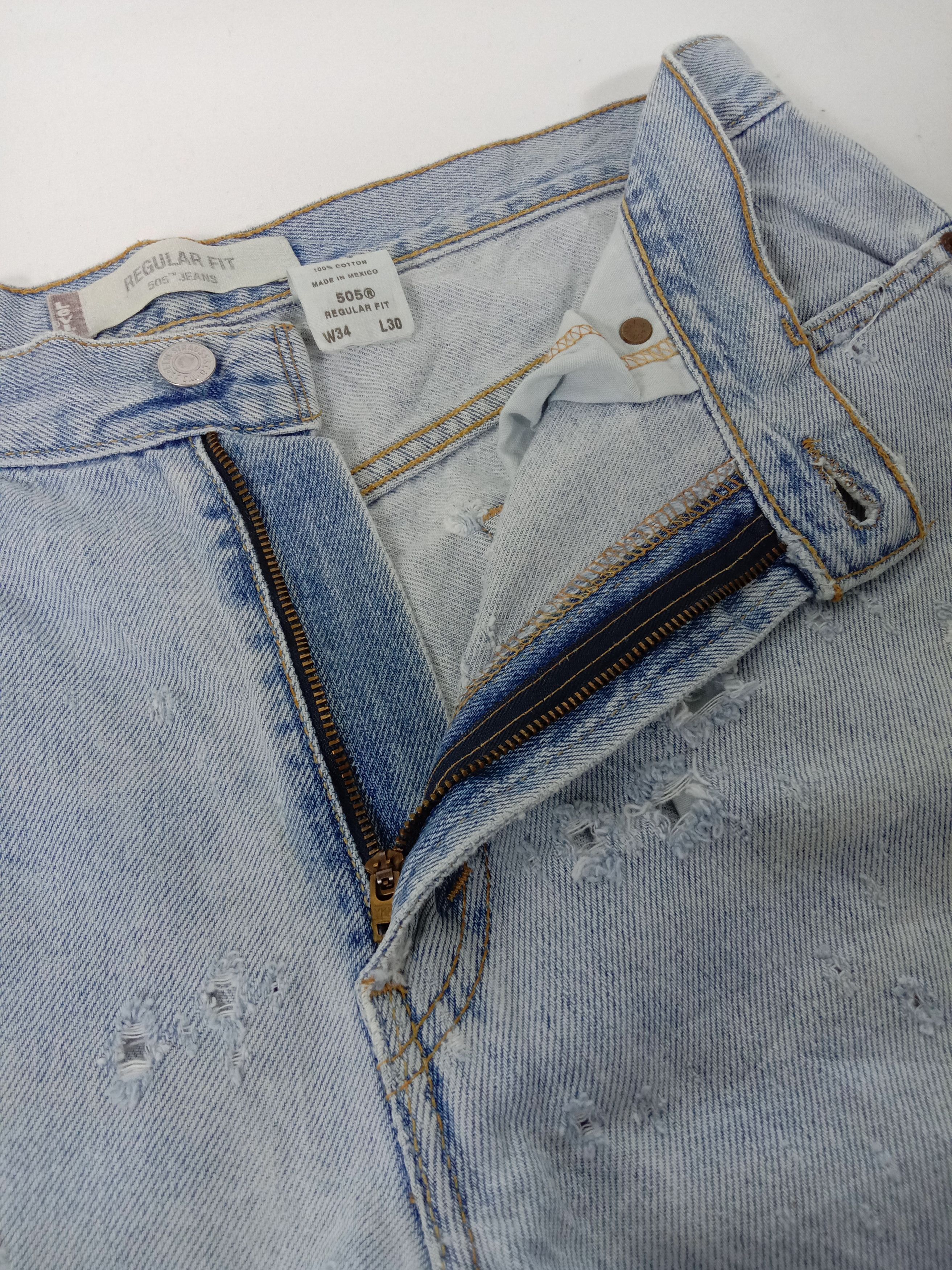 Levi's Vintage Levi's 505 Ripped Jeans Light Wash Distressed Denim Size US 34 / EU 50 - 9 Thumbnail