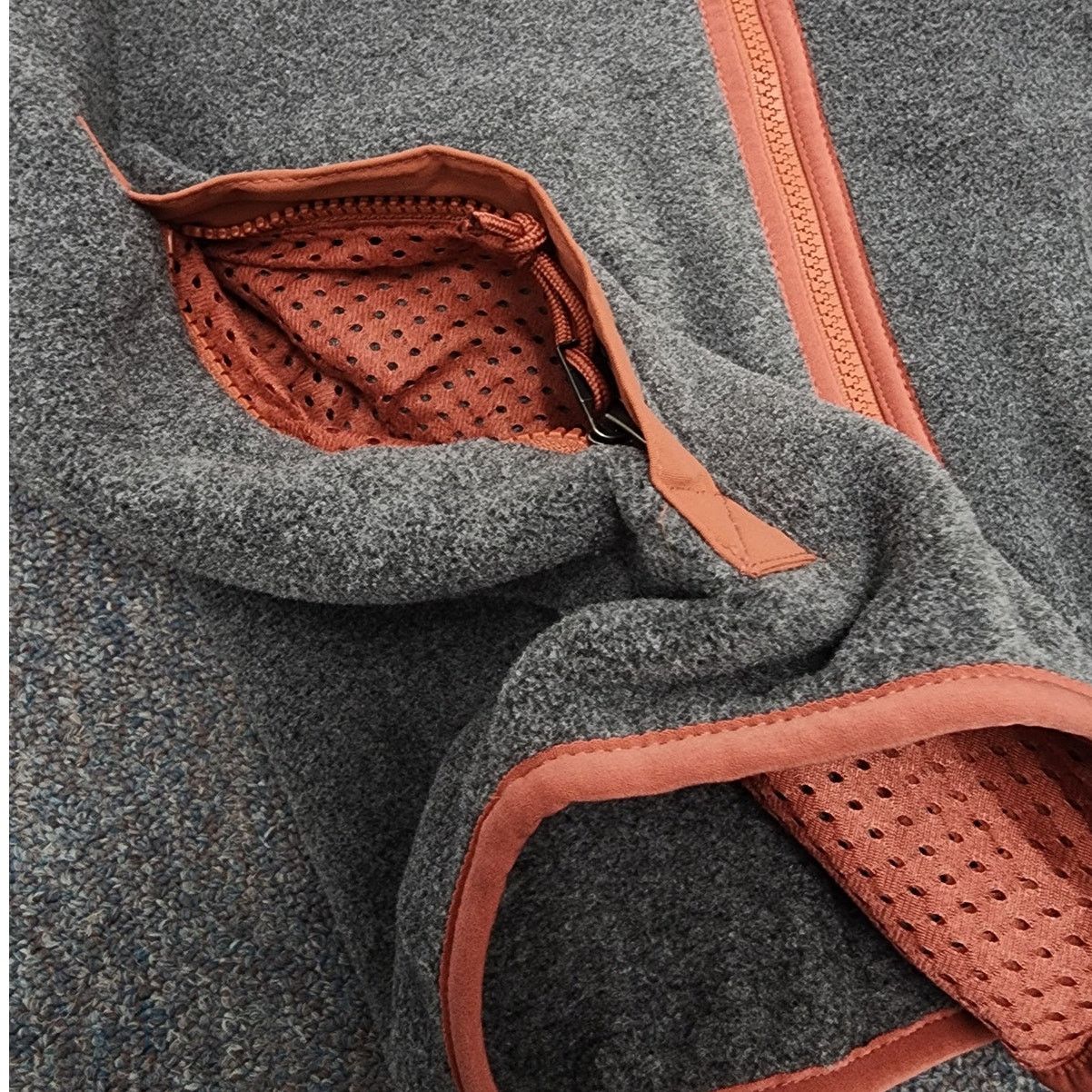 Patagonia M Patagonia Full Zip Up Sweater Women's GREY ORANGE NWT Size M / US 6-8 / IT 42-44 - 3 Thumbnail